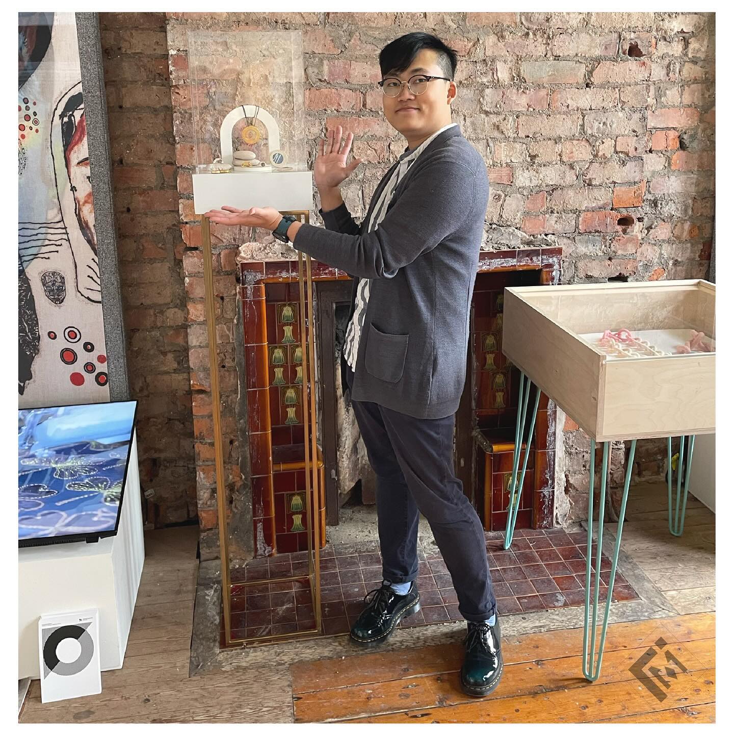 .
Great Northern Craft Fair 2023 @great_northern_events - Completed ✔️
It was a great show last weekend. A huge thank you to all who came to our stand and it was great talking to many talented makers/ designers. Here I would like to share some of my favourite makers’ work, and hopefully you’ll like them too!😆
.
Pic.1 works by @ohanasarah , I love the mixture of material and the use of found material that blended harmoniously.
Pic2 works by @lizwillisjewellery , I love the narrative behind the work that repurposes old objects and the contrast between the material.
Pic3 works by @polished_grey_jewellery , I love the geometric shapes and the graphics of the work, as well as the mixture of thread and metal wire, making the piece simplistic yet delicate.
Pic4 works by @victoriajarman , I love the minimalist style and the subtle texture/ finish, which allows the material to speak for themselves without overcomplicated distractions.
Pic5 works by @fieldoftree , I love the metal finishes and the forms, giving me a sense of Japanese aesthetic in a subtle and elegant way.
Pic6 innovative material created by @tomssart , I really love the gem-like quality of this reconstructed/ recycled material which has a strong potential to be used in jewellery making.
.
Once again thank you all who came and talked to me, and I hope to see you again soon in the future!✨
.
.
@jo_bcu @soj_bcu @a.i.r_soj
.
#jewellery #art #contemporaryjewellery #artjewellery #narrativejewellery #jewelery #narrativejewelry #artjewelry #contemporaryjewelry #japan #hongkong #uk #ukjewellerydesigner #ukjewellery #hkjewellery #hkjewellerydesigner #japanesejewelry #japanesejewellery #japanesejewelrydesigner
#photography #japaneseaesthetics #japaneseaesthetic #wabisabi #gem #gemmology