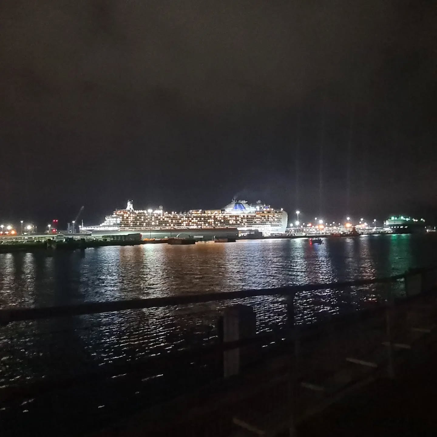 A little evening walk around Southampton this evening on an overnight trip with work