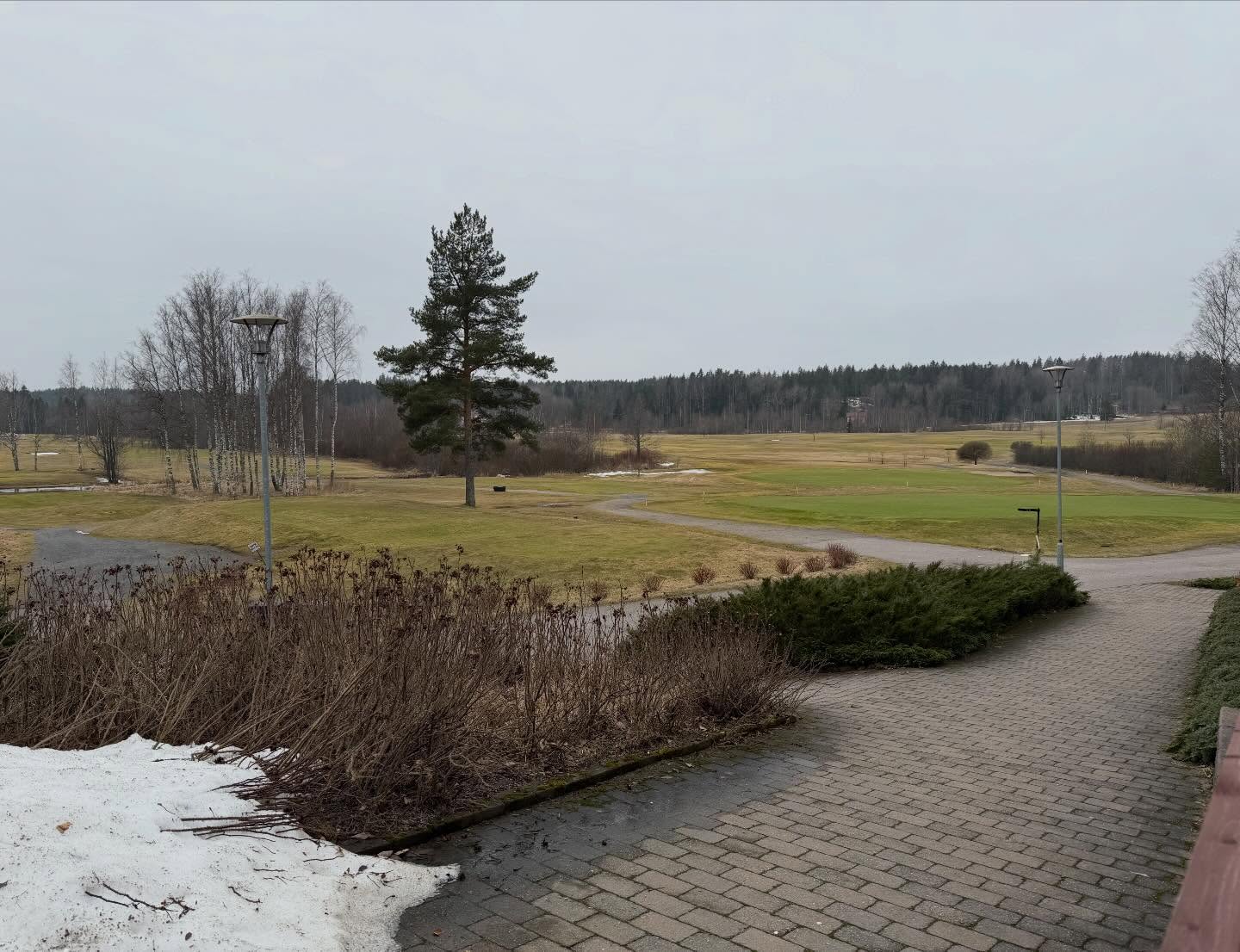 Päivän tilanne. +7 C, UV: 1