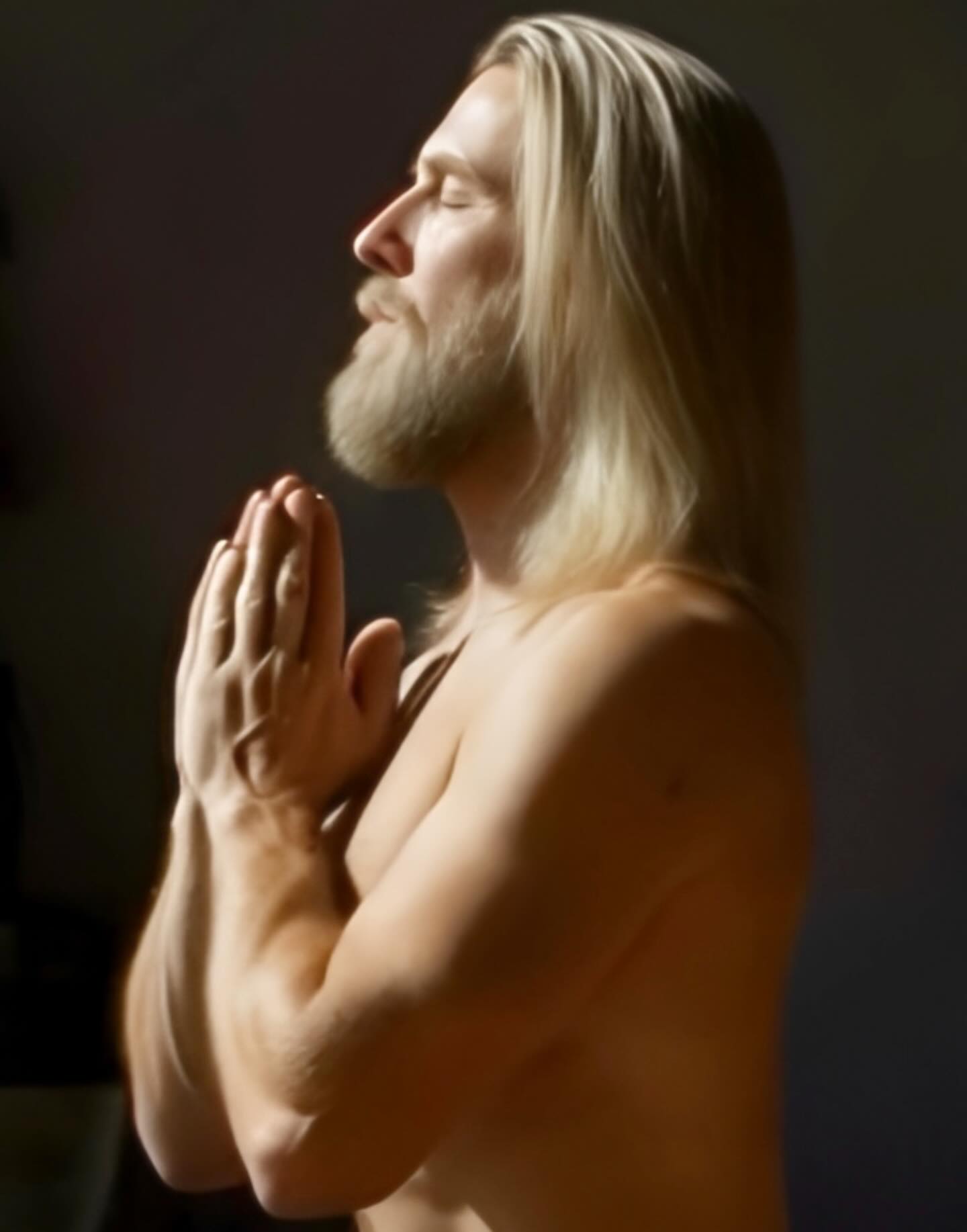 There’s something about boarding a plane on your birthday that just hits different…
Tomorrow morning I leave for Sámara, Costa Rica, and I can feel it stirring in me already… that deep pull toward something more honest, more raw, more aligned with who I know I am underneath all the noise.
I don’t take this lightly. The freedom to get up and go… to chase a feeling… to explore a life that might actually fit me better than the one I’m currently living—there’s a gratitude in that that runs deep in my bones.
Because this isn’t just about a beach, or a birthday, or a break…
This is me standing at the edge of something unknown and saying, yes.
Yes to change.
Yes to expansion.
Yes to a life that feels like mine.
And maybe it’s temporary… or maybe it’s everything I ever dreamed of.
Either way, I’m walking into it wide open, heart first… 🙏🏽🩷✨
#GratitudeInMotion #BirthdayVibes #CostaRicaCalling #TheRoccoPink #NewTripAroundTheSun