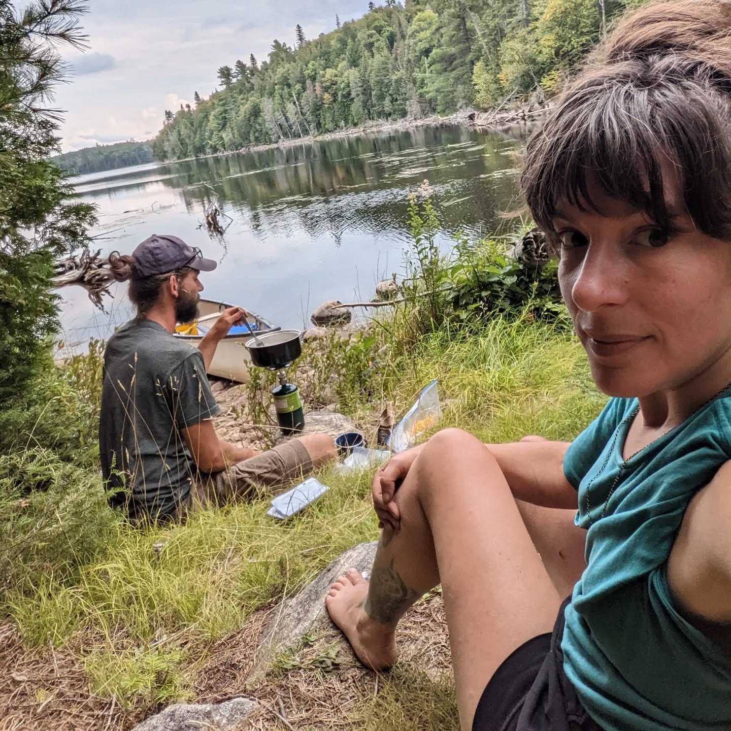 Superbe périple de canot / camping, dans l'immensité du beau et avec le meilleur partner pour vivre l'aventure !
Un parcours de 45 km dans le coeur des forêts vierges de la Vérendrye. Magique et ressourçant.
#sepaq #canot #aventures #partner #camping #verendrye