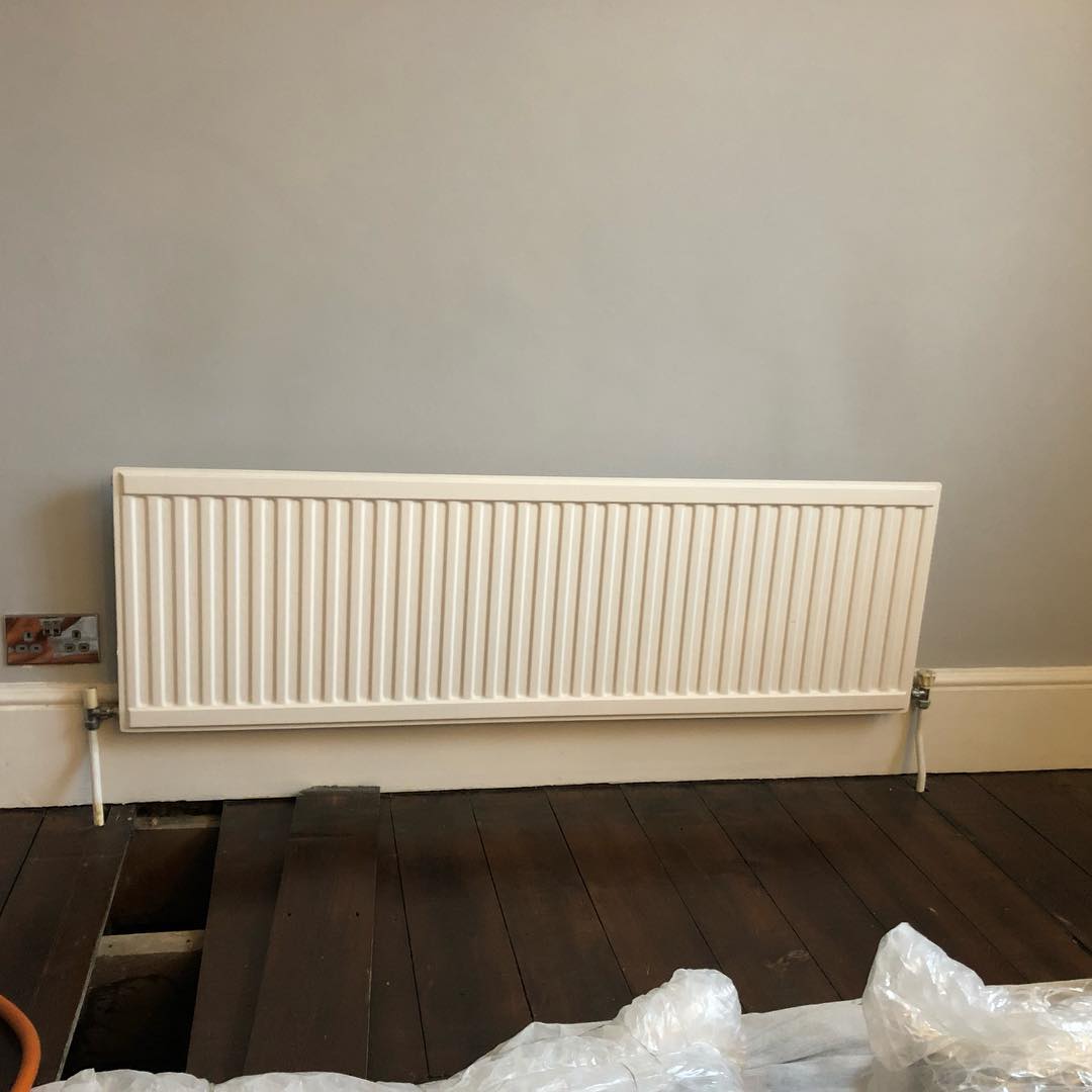 New radiator install today. Customer wanted to update the old radiator for something more stylish 👌🏼 @theradiatorcompany #spcplumbingandheating #radiator #beforeafter #plumbing #plumbinglife #plumbproud #heating #gas #gassafe #engineer #plumbinggod #homeimprovement #bray