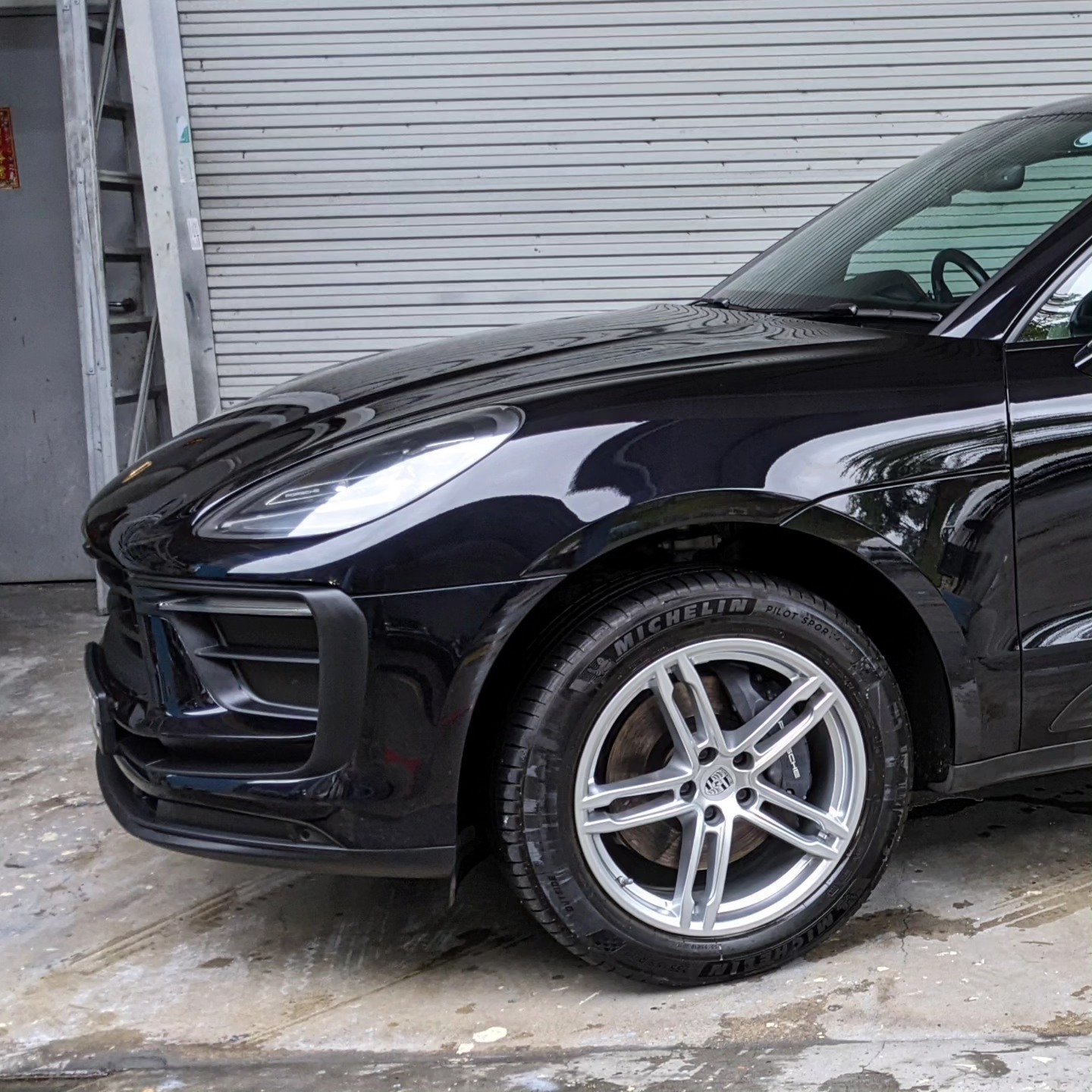 We'll be closed over the lunar New Year holidays. Sorry folks! Business as usual come 31st Jan. Thanks for the unwavering support we've received over these last few weeks from our regulars as well as first-timers. Now only if every other week is like a CNY week š„µš¤
Always pleasant speaking to some of you. Different backgrounds, different concerns but always the same passion with the cars. See you all soon!
#sg #carpro #detailing
š1 Kaki Bukit Ave 6, Autobay@Kaki Bukit, #01-37
š7030 Ang Mo Kio Ave 5, Northstar@AMK, #01-52
āļø 9668-9274
š www.washlah.sg
š Monday to Sunday, 10am to 7pm. Appointments only.