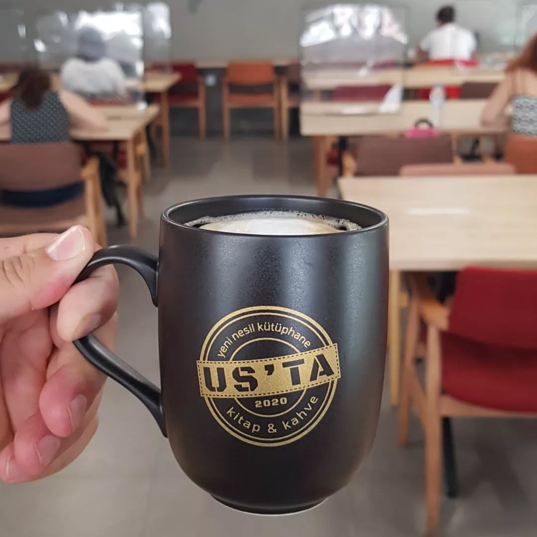 US'TA KÜTÜPHANE Kitap & Kahve
Kolay ulaşır zor ayrılırsın...
#ustakütüphane #matematikozelders #ankaraözelders #tushazırlık #hakimliksınavı #kpssankara #kpss2022 #tyt2023ankara #ankaradakutuphane #kizilaydakutuphane #hacettepetip #ankaratıp #aybütıp #medipolankara