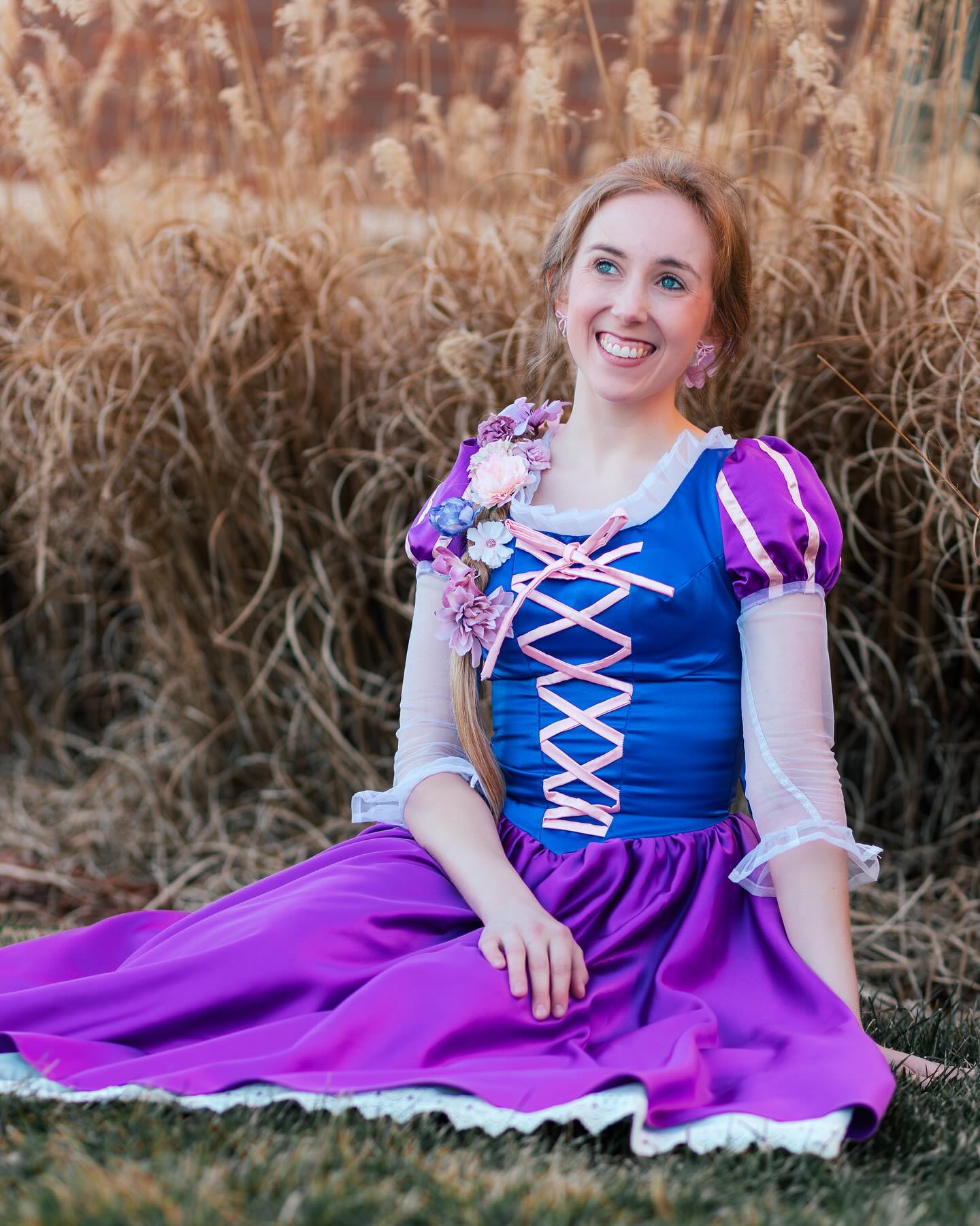 Incredible Rapunzel cosplay shots by @lennywithacamera.cos 📸
I am blown away by how stunningly professional these turned out! 🌸 He shot these in under 10 minutes and it could’ve have turned out more impressive.
#photoshoot #rapunzel #cosplay #photographer #disneyprincess