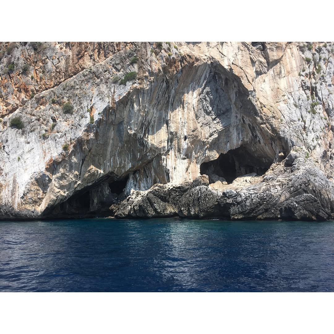 ☀️⛵️ 🍉 it’s all fake.. i m from Dalston actually 🌊 🇮🇹🌴 #southitaly