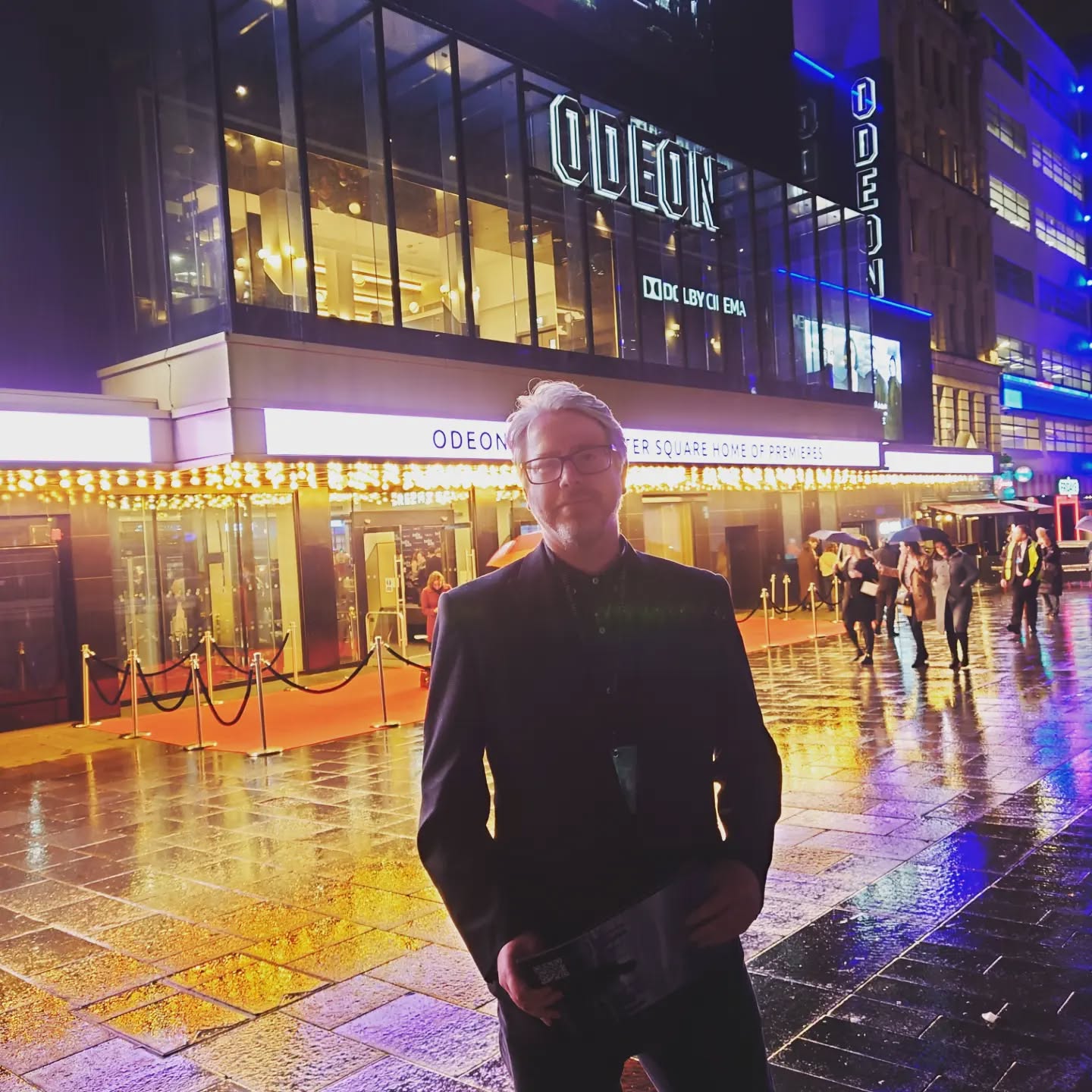 What an unforgettable experience! Last night, I had the pleasure of attending the premiere of Inside Man Season 5 at Leicester Square's Odeon. It was an honor to have scored the music for this exciting security drama series from KnowBe4, and I'm so grateful to have been a part of such an amazing project. Walking down the red carpet and meeting the talented cast and crew was a true highlight. Thank you to everyone who made this night possible! #InsideManSeason5 #KnowBe4 #premiere #redcarpet #composerlife #soundtrack #musicformedia #musiccomposition