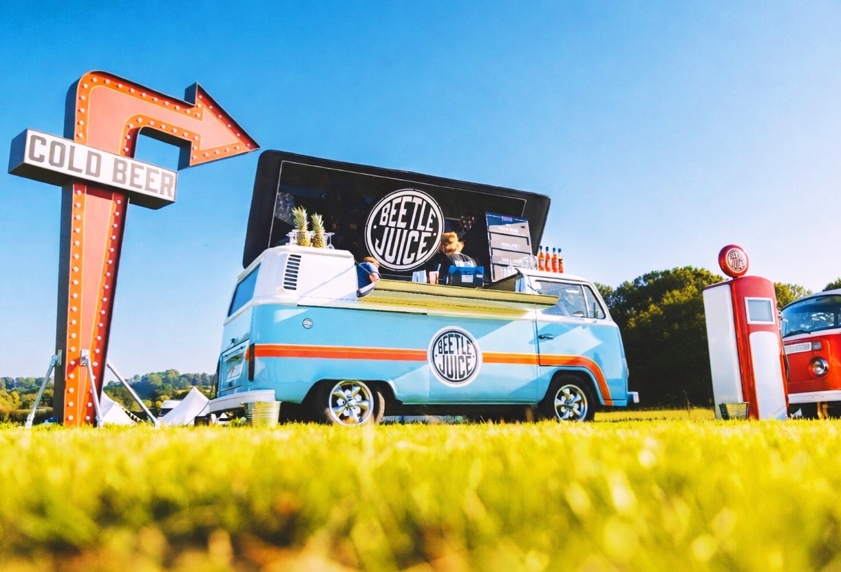 Sun’s out… and that can only mean one thing:
Cocktail time 🍹✨
Got a birthday coming up? Planning a wedding? Organising a summer work party? Whatever the occasion, let us bring the bar to you and make it unforgettable.
Dates are booking up quickly, so don’t miss out. Get in touch now to secure yours early!