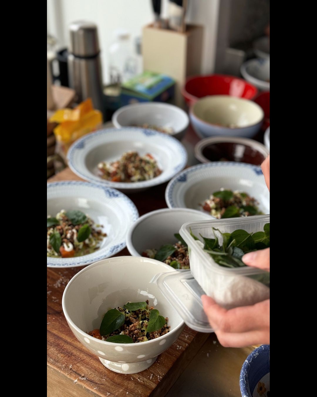 Catering fra Ostehuset Øst med fokus på pålitelig levering, like mye som god smak.
Passer for møter, samlinger og arbeidsdager.
Bestill catering eller reserver bord via link i bio 💛