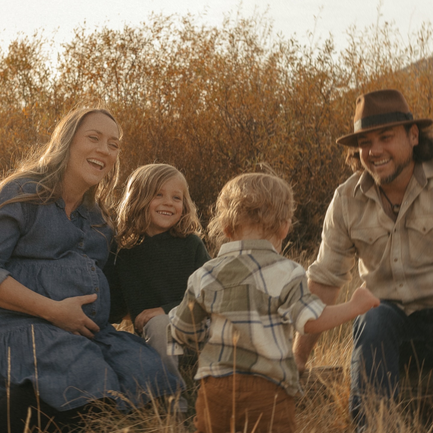 perfect first evening of fall minis w this rad lil famā”ļø