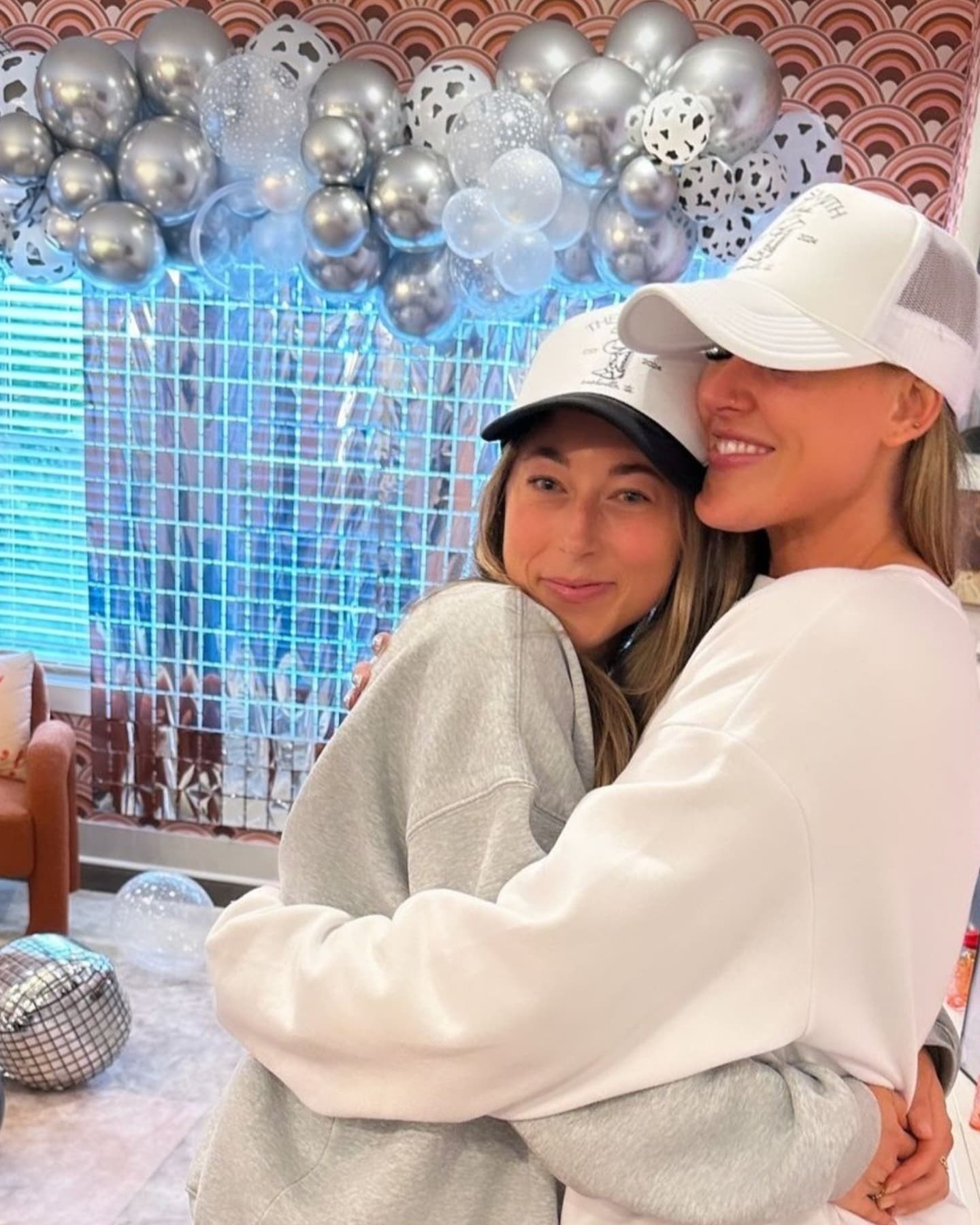 Proof that the decorations are ALWAYS worth it! โจ Ready to give your bride the party of her dreams? Letโs make it happen!
.
.
.
#BacheloretteDecor #BrideToBe #thebridebash #nashvillebacheloretteparty