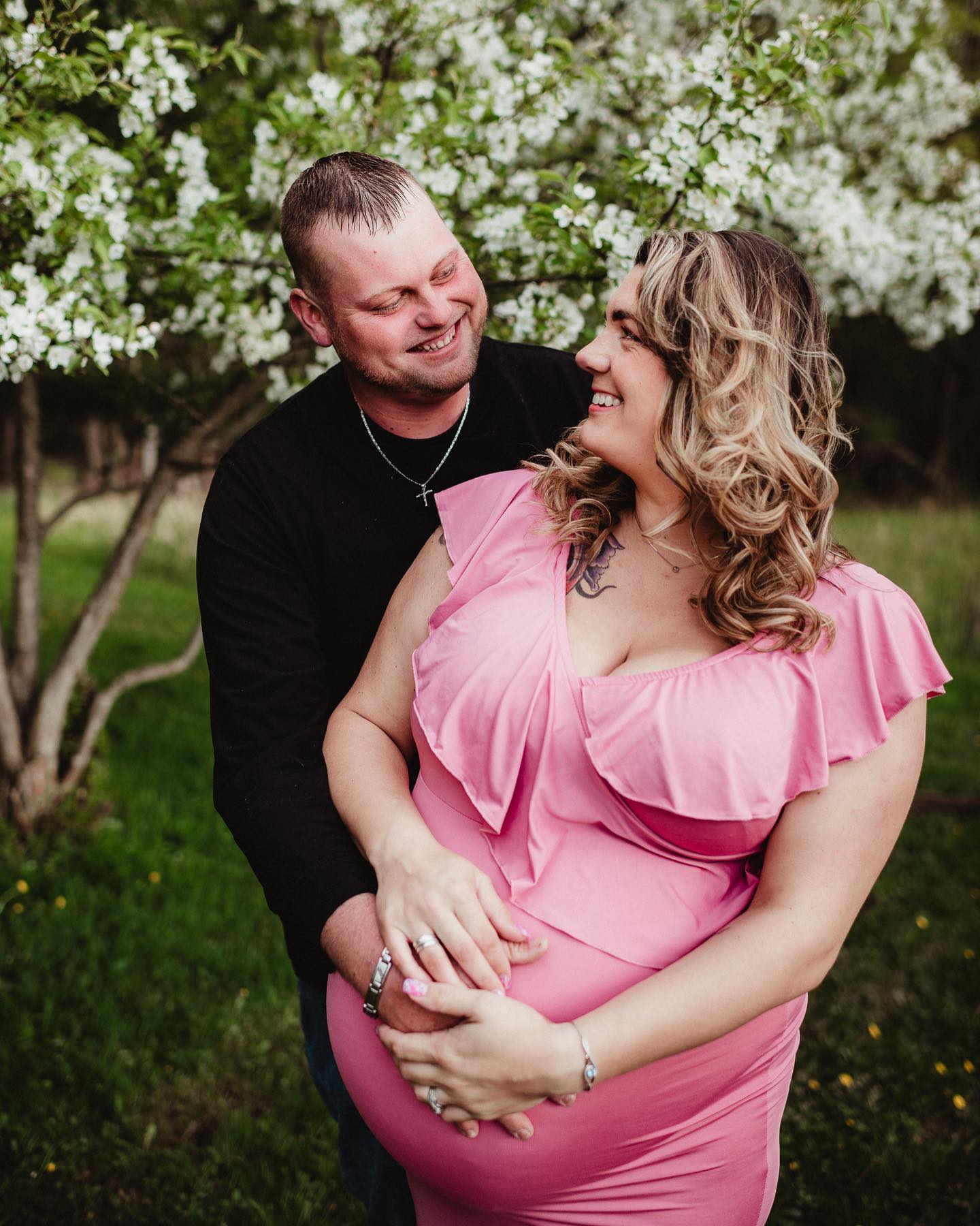 Lots of beautiful babies being born this year! #rochesternyphotographer #rochesternyfamilyphotographer #maternitysession #lifestylephotography #spring #love
