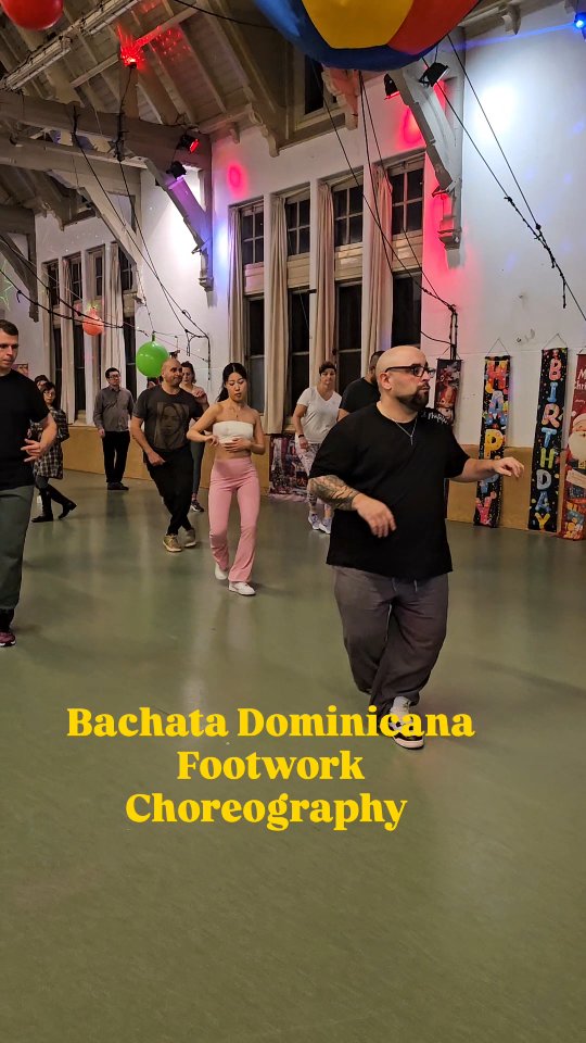 🇩🇴 Dominican Bachata – Solo Footwork & Choreography with Aitor @elmatatan_bachata
The soul of Dominican bachata lives in the footwork.
In this class we explore the authentic rhythm and playful style that comes directly from the streets of the Dominican Republic.
You will learn solo footwork combinations and a short choreography that will help you improve coordination, musicality, and confidence on the dance floor.
No partner needed — just bring your energy and your love for music.
✨ In this class you will: • Learn authentic Dominican bachata footwork
• Improve rhythm and musicality
• Practice a fun choreography
• Dance in a friendly and supportive community
📅 Next class: Tuesday 17
⏰ 20:15
📍 Latin Soul Dance – The Hague
🎟 Book your spot through any of our booking platforms
www.latinsouldance.com
@urbansportsclub_nl @workit.nl @eversportsnl @classpassnl
Come experience the real flavor of Dominican bachata.
#BachataDominicana #dance #bachata #thehague #latinos