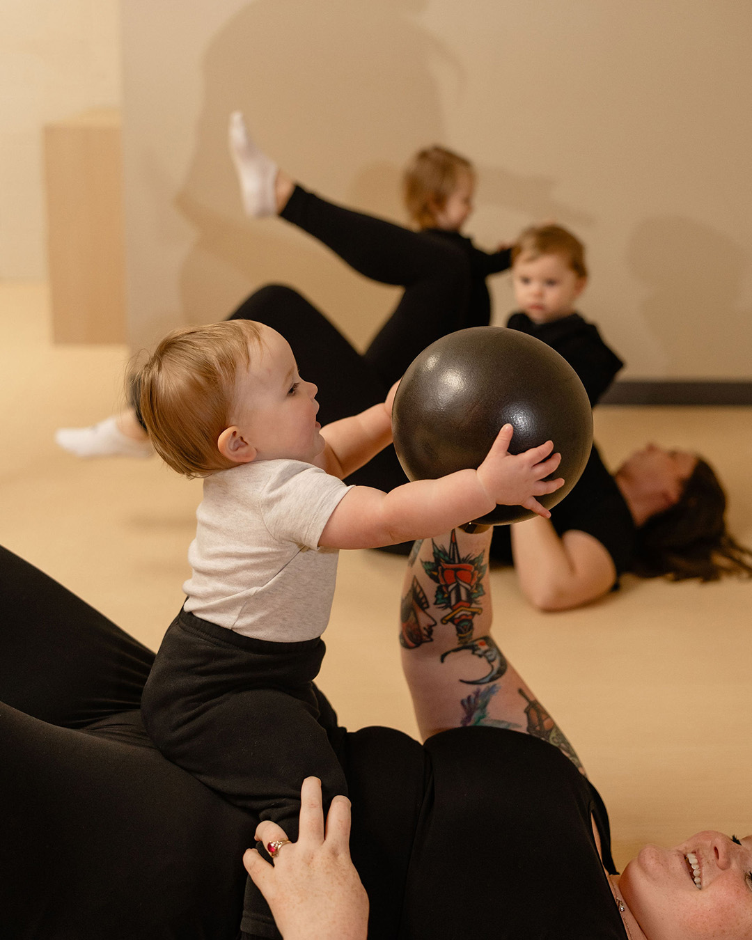 More energy.
More patience.
Better sleep.
Stronger body.
Fitness for moms isn’t vanity.
It’s survival + confidence.
Keywords: fitness for busy moms, postpartum strength training, women’s gym macomb
#BeyondFitnessFamily #MomLifeFitness #MacombMoms #WomenWhoLift #FitnessForMoms #StrongerTogether