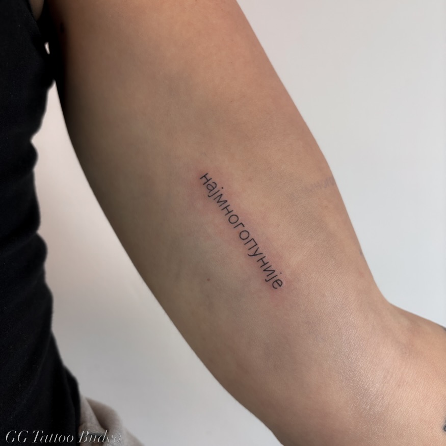Fine Line Tattoo in Budva Old Town – GG Tattoo Budva
📞 +382 67 866 480
Professional tattoo studio in Budva, Montenegro.
Specializing in fine line and minimal tattoo designs.
📍 Budva Old Town
#ggtattoobudva #montenegrotattoo #budvatattoo #tattoobudva #finelinetattoo