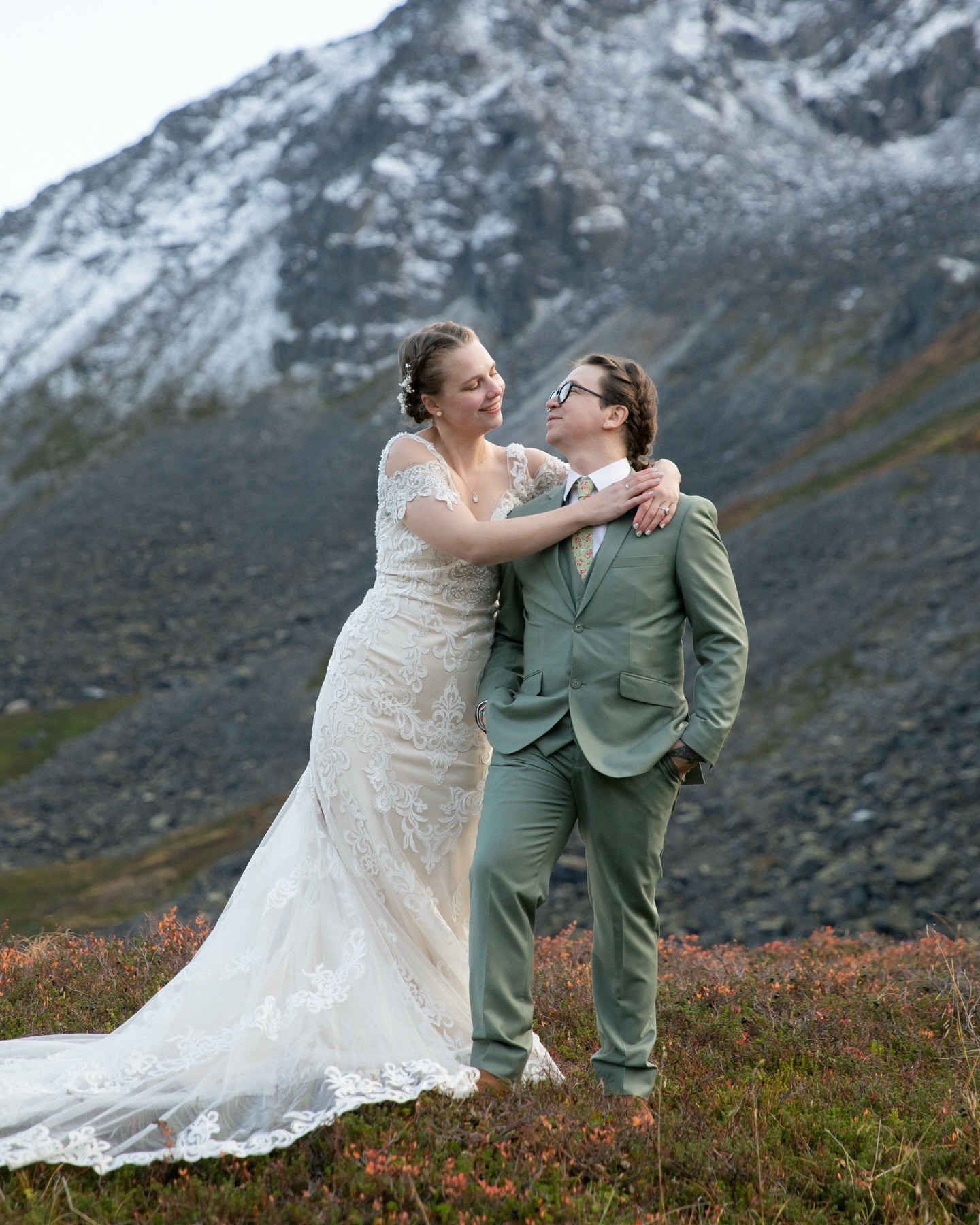 I’m currently in CO visiting my mom and brother, but I’m getting a lot of inquires for weddings and elopements over the summer!
If you haven’t booked a photographer, don’t hesitate to reach out, I’m happy to help with logistics and budget concerns - everyone deserves to feel their best on a big day! ✨