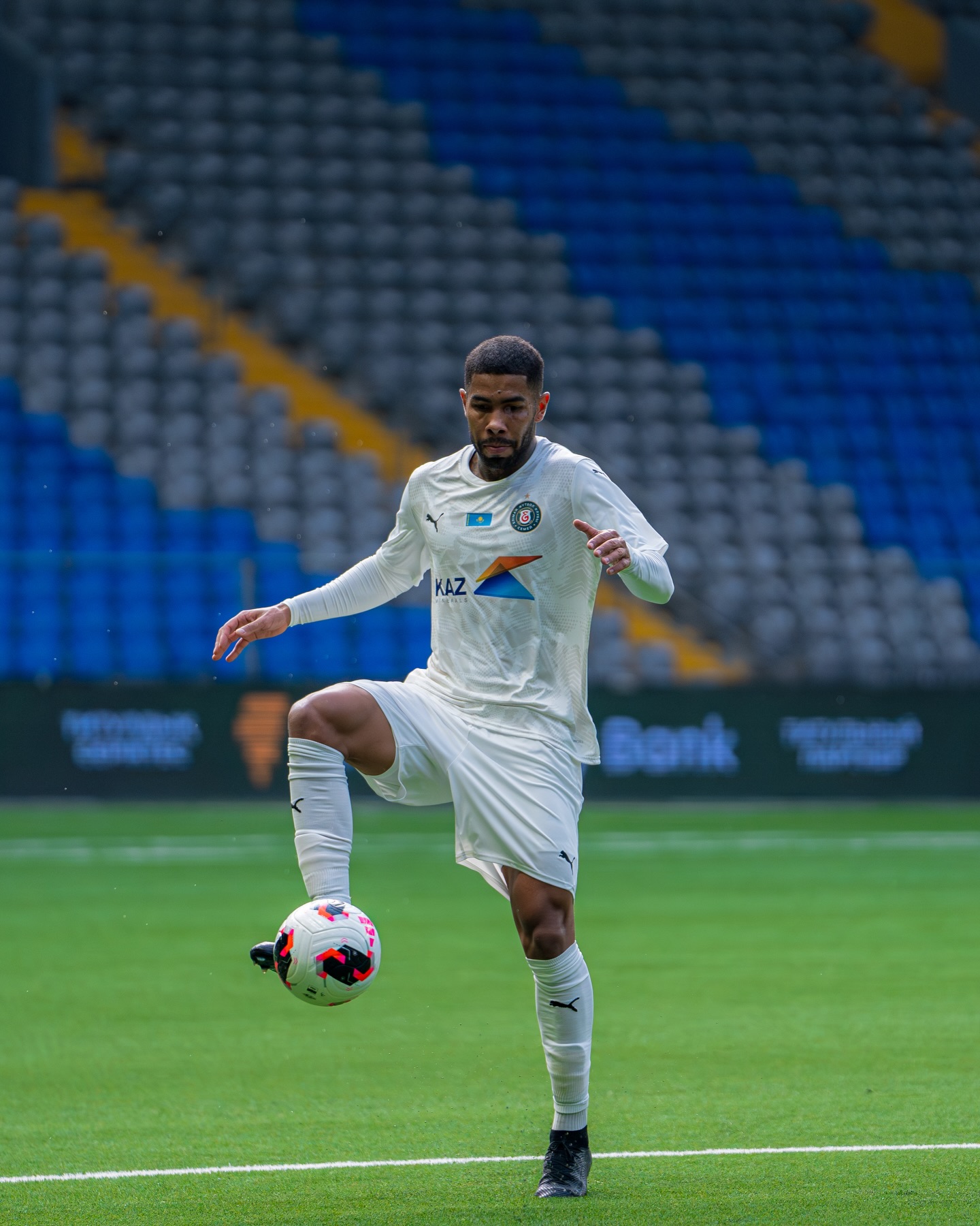 📸 Елорда төріндегі #ElimaiAltai кездесуі
@fc_elimai