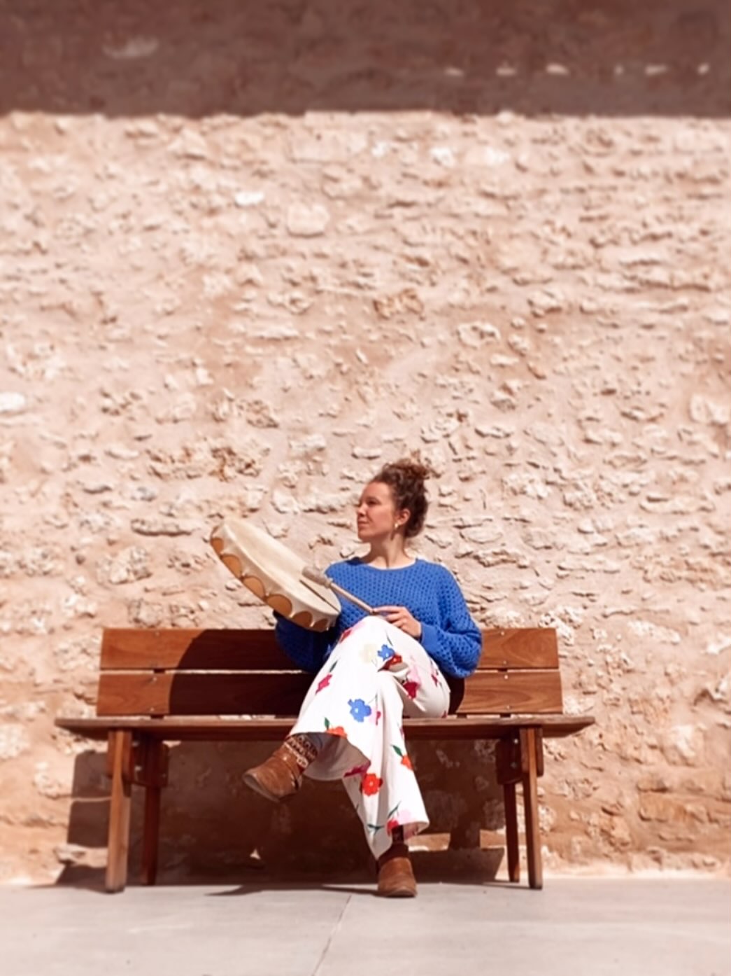 • CHANTER •
Je ne sais pas si je le fais bien.
Mais je sais que j’aime ça.
🎶