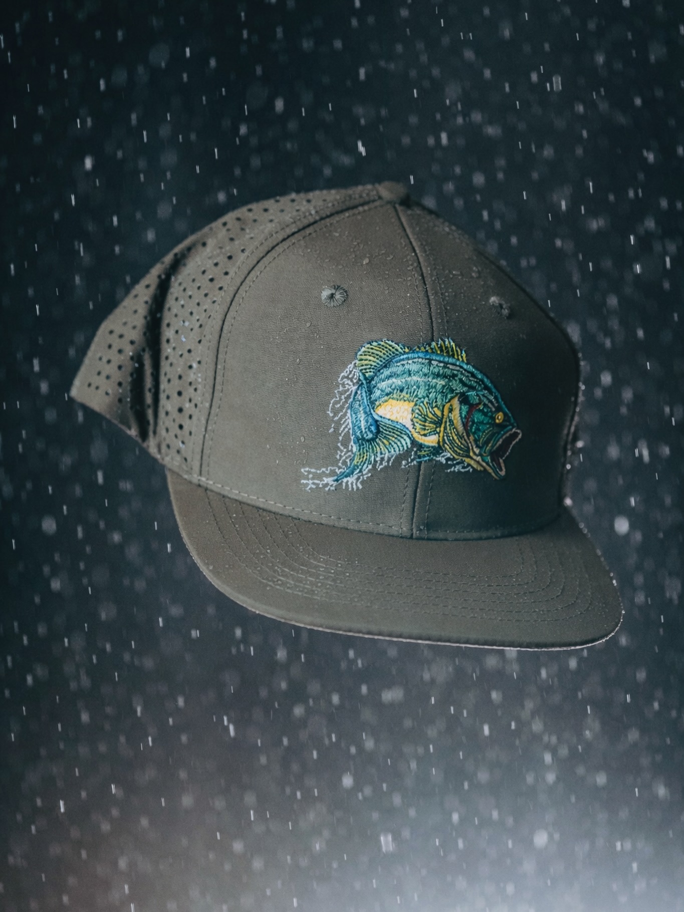 Real question—🌧️
you heading in when it starts raining, or staying for the bite?
The Black Bass Hat, available at link in bio!👆🏽
#bassfishing #largemouthbass #fishinglife #fishingaddict #bassnation