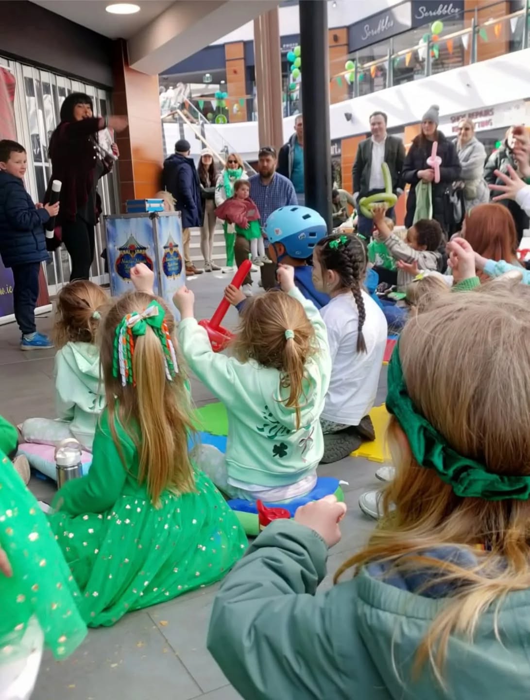 St. Patrick’s Day fun with the best crowd 🍀💚☘️💚☘️💚☘️
Had an absolute blast performing a magic show for all the kids at Blackrock Village Centre, big laughs, loads of smiles, and such a great atmosphere from start to finish 😄
☘️💚☘️💚☘️💚☘️💚☘️💚
#StPatricksDay #KidsEntertainment #MagicShow #FamilyFun #BlackrockVillage LittleLegends MagicMoments GoodCraic LiveShows KidsPartyVibes MakingMemories IrishFun