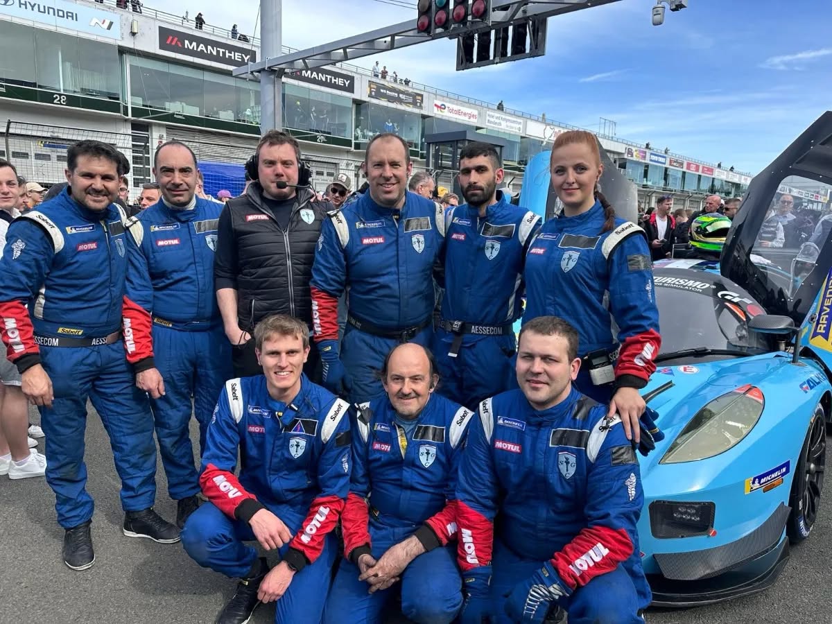 Like the past years we are in the technical team of Glickenhaus.
Proud to see when good work and commitment are appreciated!
.
.
.
#nurburgring
#nurburgring24h
#glickehaus
#motorsport
#greenhell
#racecar
#racing #motorsport
#ringtool