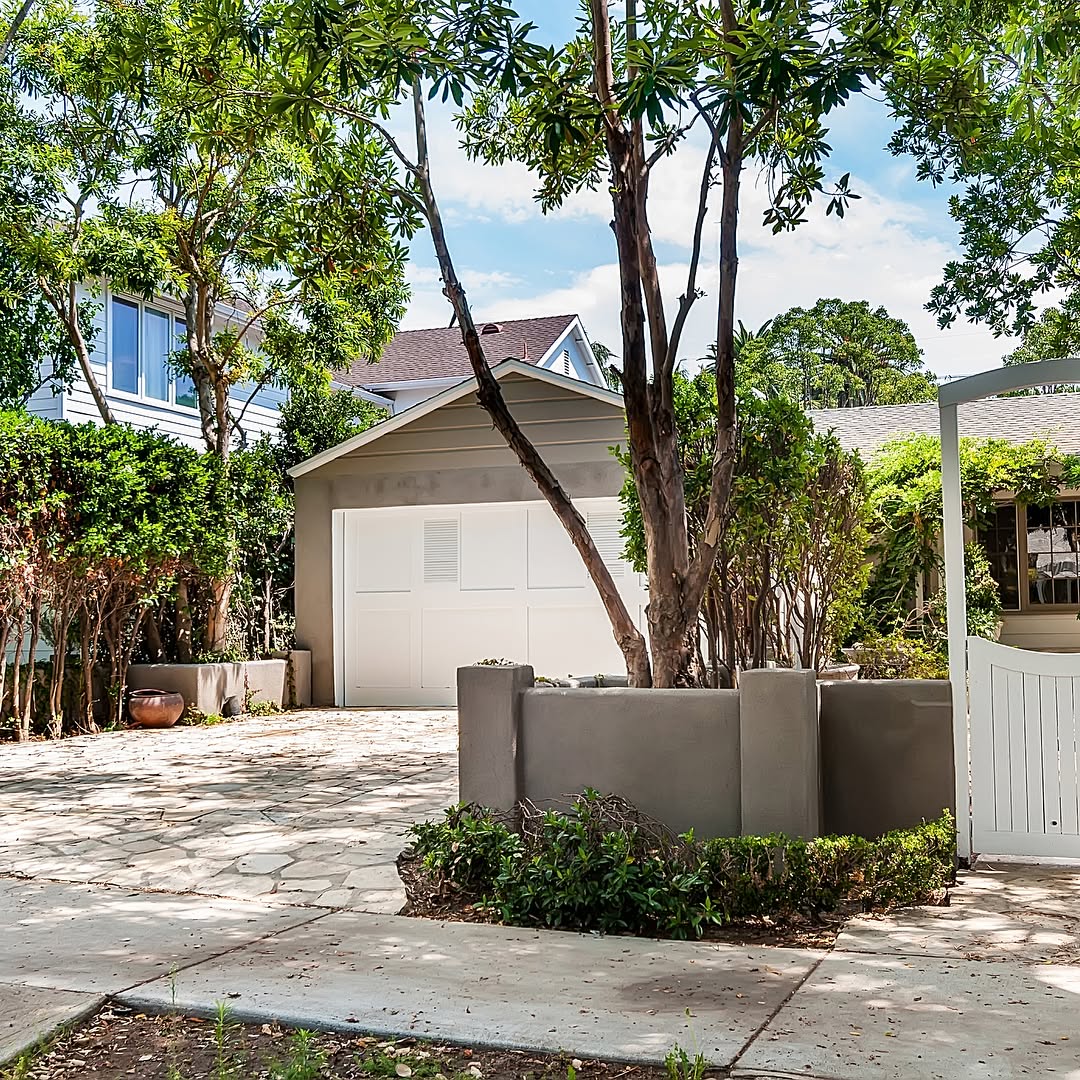 Open House today from 11am-2pm. Just listed 2024 Camden Ave. Los Angeles 90025. Westwood area beautifully renovated home! Stop by and say hey!