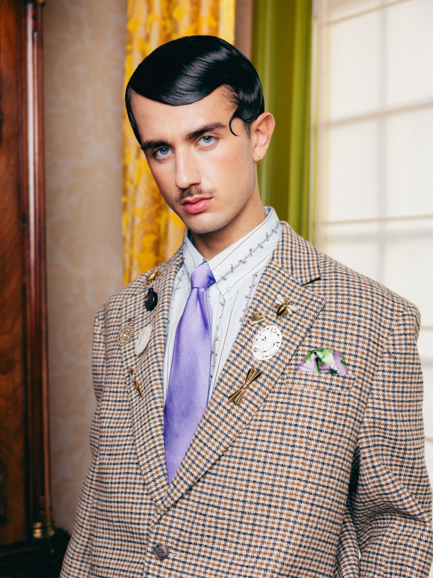 MENS COLLECTION
Coiffure Award 2026
Hair: Lisanne
Make-up: Meis
Photography: @moisedonkers
Styling: @sandratamara__
Assisted by: team MOOS
@tuttimodels
@coiffureawardnl