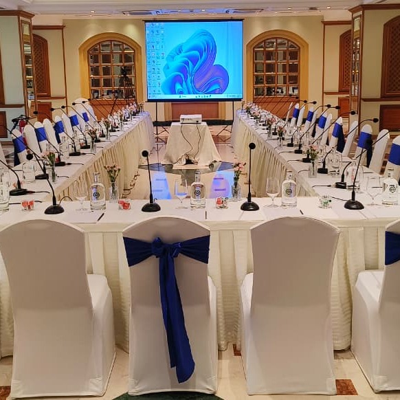 🏨✨ “A conference done well isn’t just about ideas—it’s about the atmosphere. At Taj Lands End, Mumbai, every detail turns into excellence.” ✨🌊
www.roxyevents.com
#roxyeventservices #Conferencesetup #Roundtable #roxyevents #audiovisual