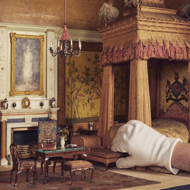 You're never too young to start decorating! Queen Mary’s Dolls’ House is a great example, designed by the renowned British architect Sir Edwin Lutyens. We draw heavily on our rich British traditions, which underpin our designs and collections.❤️
#oscarandpatch #royalcollectiontrust #queenmarysdollshouse #siredwinlutyens #britisharchitecture #historicinteriors