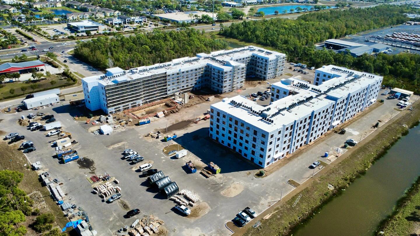 Exciting progress at Cypress Apartments in Ft. Myers, FL! This 320-unit community is really taking shape as the pool installation begins and interior and exterior finishes continue across the project.
Looking forward to bringing this amenity-rich development to life and welcoming residents later this summer!