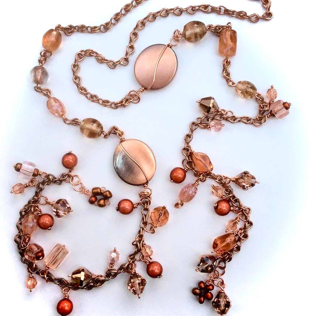 From the jewellery archives:
Copper bead Lariat Necklace 🧡