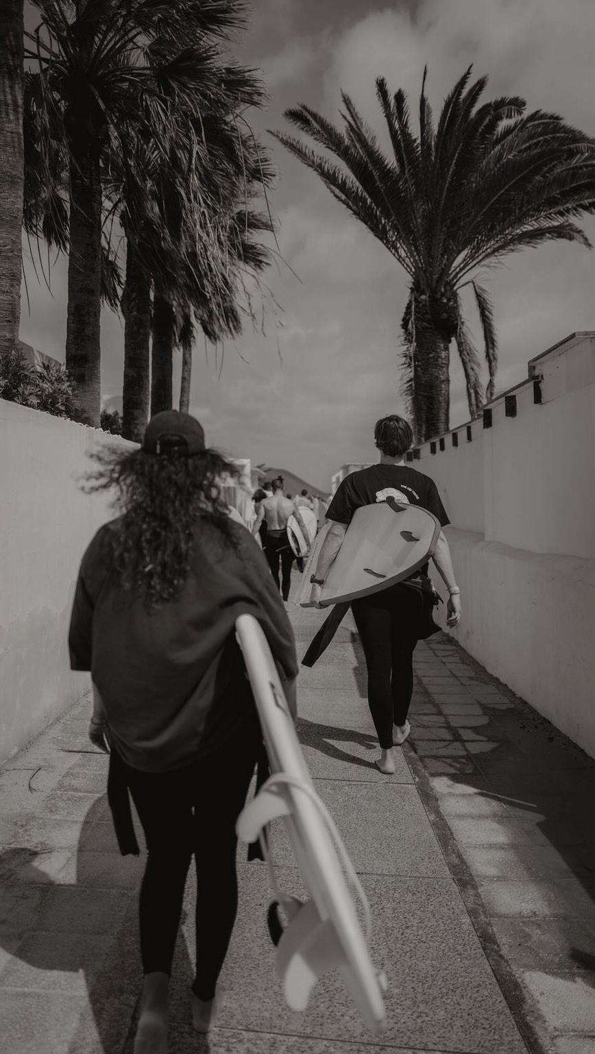 but still worth it! Weil diese 10% halt einfach anders glücklich machen. Und das Gute ist nur am Anfang fühlen sich die 90% nach Überleben an.
Später dann so 70% Paddeln
20% Überleben
10% surfen 😅✌🏽
#Surfen #surf #surfenlernen #surfing