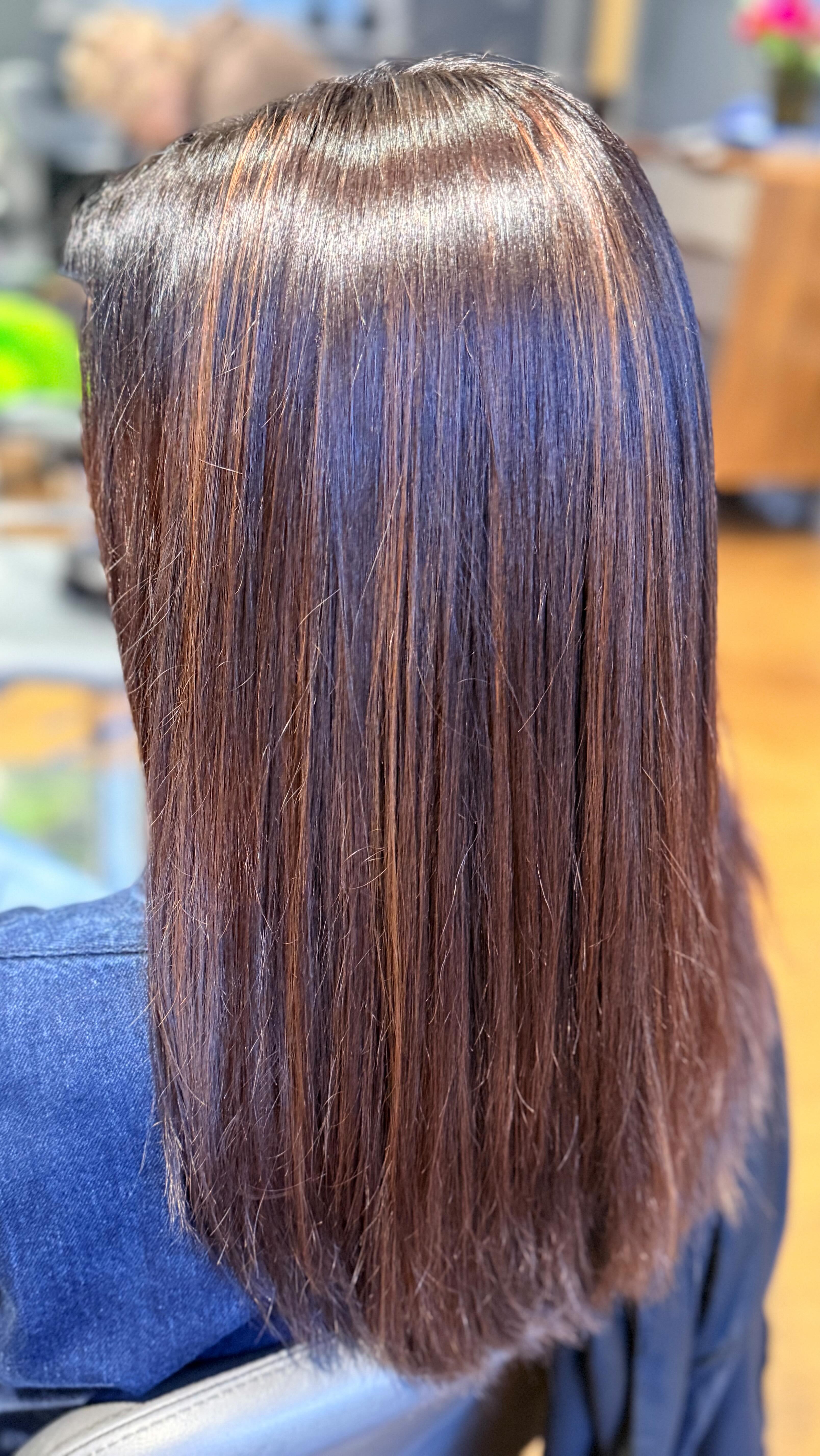 Sunshine + Fresh Baliage ☀️⚡️🌺
Hello Spring 👋🏼✨
Link in bio to book today!
@revlonprofessionaluk
@theprohair.store
@olaplex
@evohair
•
•
•
•
•
•
#hair #likeforlike #balyagehair #summerhair #hairtransformation