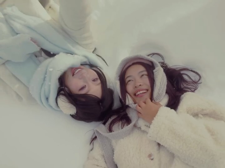 When two friends who haven’t seen each other in 2 years made it to Hokkaido, Japan together🥹🩵
Running beside the train on a big snow day was a moment to remember :”) 🚞
.
.
#hokkaido #japan #cinematicvideo #travel #girlstrip