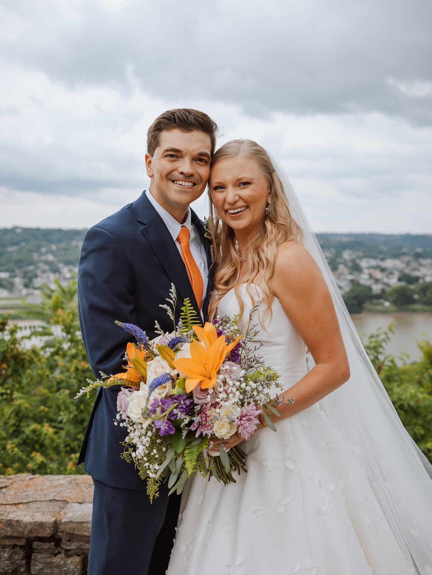 Now, time for portraits and let me tell you, trying to get into one of the Cincinnati parks on the weekend without running into problems is almost impossible. First, we got separated by car accident and closed road, than when we finally all got to the set up spot, it started to pour down rain, but when you choose the right crew to stood by your side no one will let the Bride get wet ! Lucky for us, we got a little gap in rain to take some beautiful portraits. And than head back to The Summit hotel to party all night ! BUT FIRST, please let's take a ride in this spectacular elevator!
Oh the elevator... I still have dreams about it 🤤 the second I saw it I knew I have to take their pictures in there !
Definitely one of my favorite pictures of that day.
•
#weddingphotographer
#couplesphotography
#documentaryweddingphotographer
#weddinginspo
#emotivephotography
#storytellingphotography
#intimatewedding
#modernweddingphotographer
#editorialweddingphotographer
#intentionalphotography
#artfulwedding
#lightandshadowphotography
#quietmoments
#naturalweddingphotography
#fineartweddingphotographer
#unposedphotography
#understatedlove
#daytonphotographer
#daytonweddingphotographer
#ohioweddingphotographer
#ohioengagementphotographer
#daytonohio
#daytonohioengagement
#daytoncouplesphotographer
#cincinnatiphotographer
#columbusphotographer
#midwestweddingphotographer