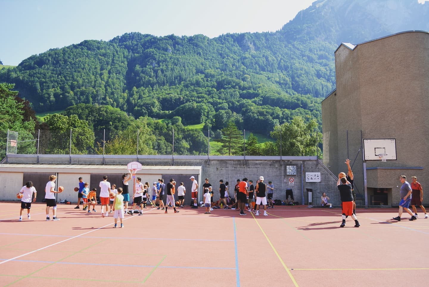 Nach den Sommerferien hat der BBC Glarus mit einem Plauschturnier wieder gestartet! Danke an alle, die dabei waren!! 🏀💪🏻
#Plauschturnier#Basketball#BBCGlarus