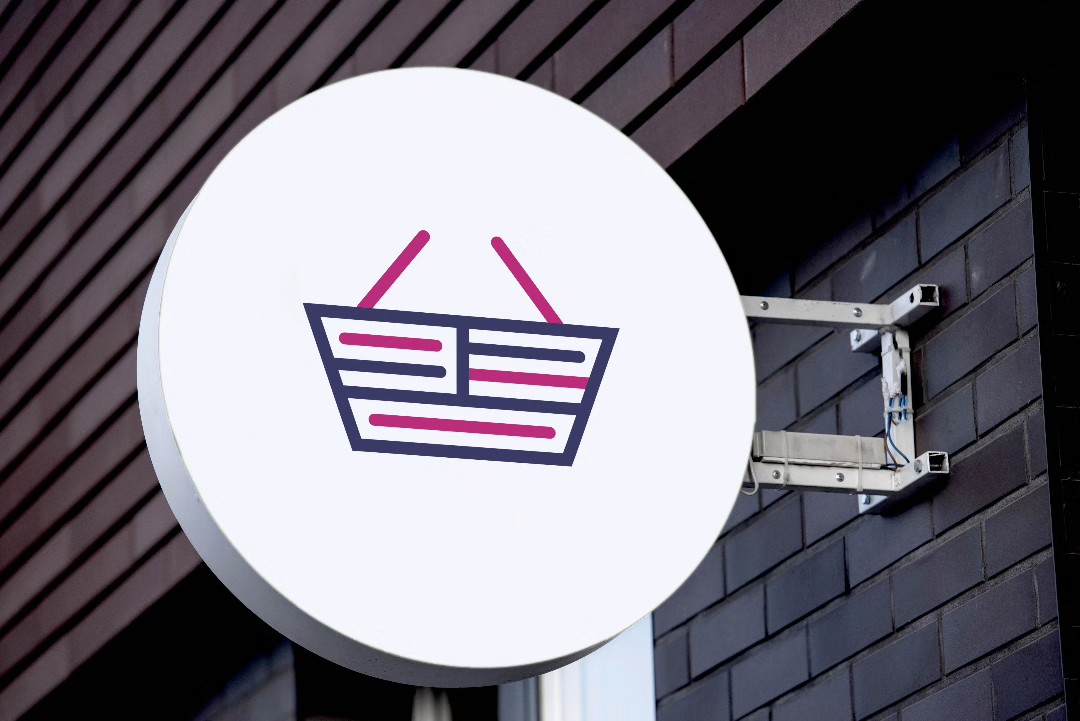 Logo pro novou e-commerce firmu Neon Basket ✅
Logo obsahuje grafický prvek nákupního košíku, jehož tvar je stylizován tak, aby připomínal neonové „trubky“, což přímo odkazuje na název značky. Design zajišťuje univerzálnost a snadnou rozpoznatelnost, přičemž si zachovává jedinečnost a odolnost vůči jednoduchému napodobení konkurencí ve stejném oboru.⭐
.
.
.
Logo for new e-commerce company Neon basket ✅
The logo contains a graphic element of a shopping cart whose shape is stylized to resemble neon "tubes", which directly refers to the brand name. The design ensures versatility and easy recognition, retaining the uniqueness and resistance to simple imitation of competitions in the same field.
#logo #neon #commerce #antoninparal #logodesign #logodesigner #grafika #design