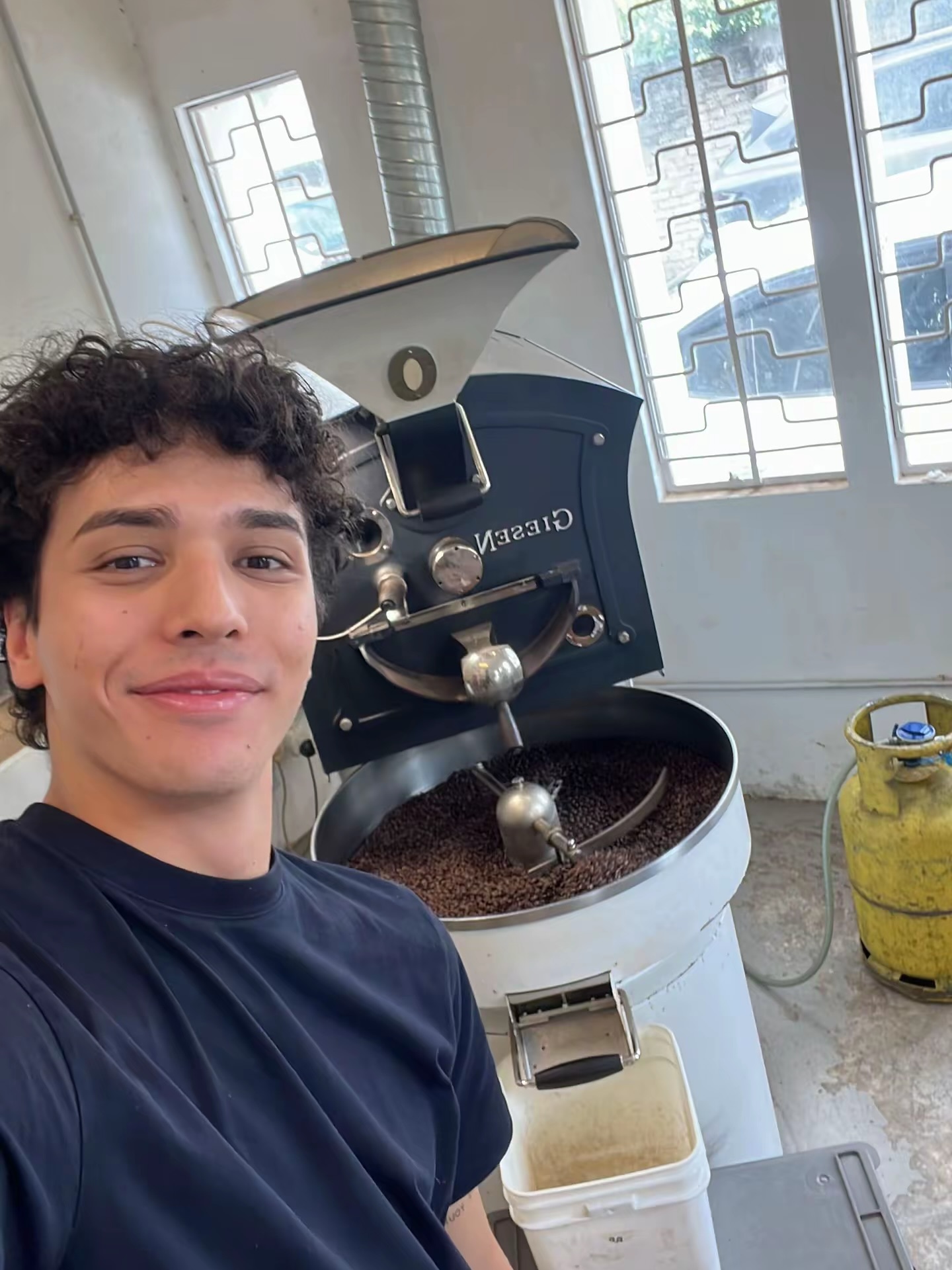 Building a coffee brand as a 21 year old.
Nobody saw it coming. Honestly, neither did I. I was tired of expensive, over-complicated, and intimidating coffee. So I decided to build my own brand.
Follow along☕️
#malaysianbusiness #coffeemalaysia #entrepreneurlife #smallbusiness #specialtycoffee #malaysiancoffee
