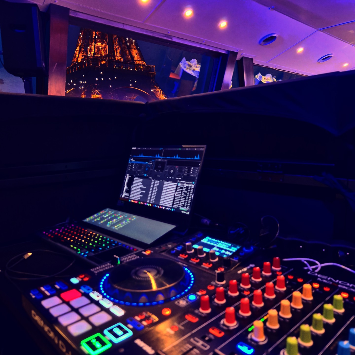 Chez INJI EVENTS, nous créons l’ambiance qui sert vos objectifs : mix DJ sur-mesure pour les pauses, quiz musical pour briser la glace et gestion du tempo pour garder l’énergie juste comme il faut. Forts d’une connaissance fine du marché parisien et d’une logistique clé en main (sonorisation, régie sur site), nous adaptons chaque animation à votre marque et au déroulé de votre séminaire. Vous voulez transformer une pause café en moment mémorable ? Dites-nous votre objectif et on s’en charge. Link in bio 🎧✨ #ParisEvents #SéminaireParis #AnimationEntreprise #InjiEvents