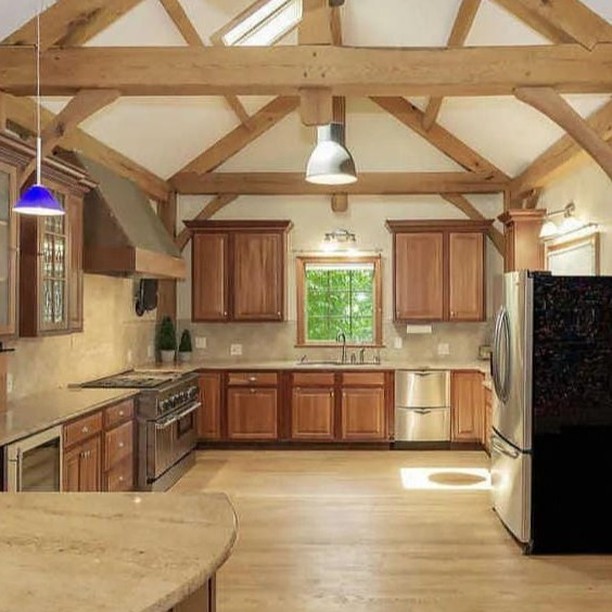 Enjoy these #beforeandafter pics!
#transformation #kitchentransformation #kitchenmakeover #modernfarmhouse #modernfarmhousestyle #kitchen #kitchendesign #kitchencabinets #cabinet #cabinetry #kosherkitchen #rusticmodern #modernrustic