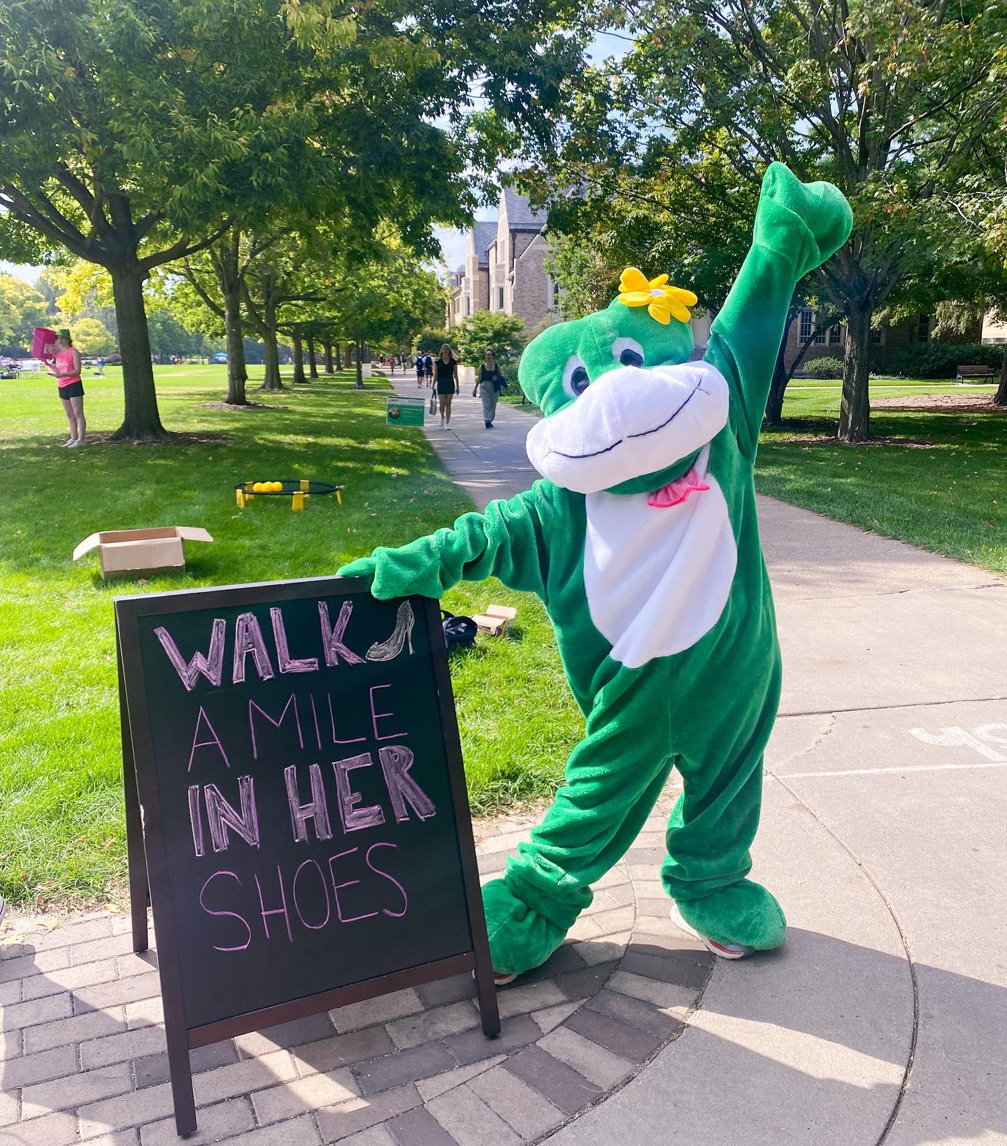 This past weekend we kicked off our new signature event Walk a Mile in Her Shoes and all the campus celebrities were there! 👠😊#badin #goirish