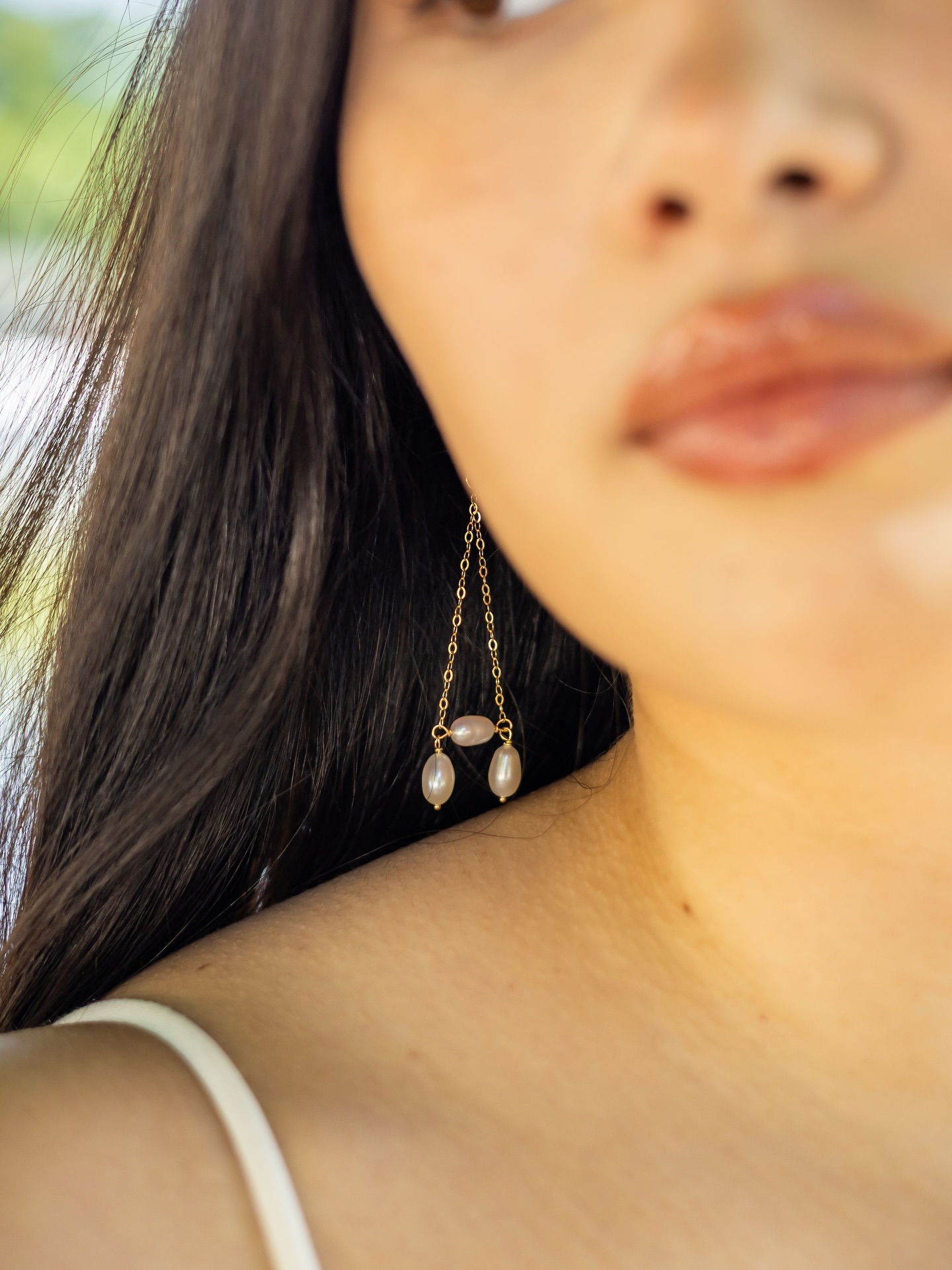 Inspired by the Eiffel Tower in Paris, we created these earrings to express our love for Paris. If you want to give something that represents Paris to your friends, family or yourself, these earrings are a great gift choice.
Inspirés par la Tour Eiffel à Paris, nous avons créé ces boucles d’oreilles pour exprimer notre amour pour Paris. Si vous souhaitez offrir un cadeau qui évoque Paris à vos amis, à votre famille ou à vous-même, ces boucles d’oreilles constituent un excellent choix.
Photographe @joana_dc_paris
Model @eurasian.model
#toureiffel #originalearrings #madeinfrance #handmadejewelry #nichecommunity