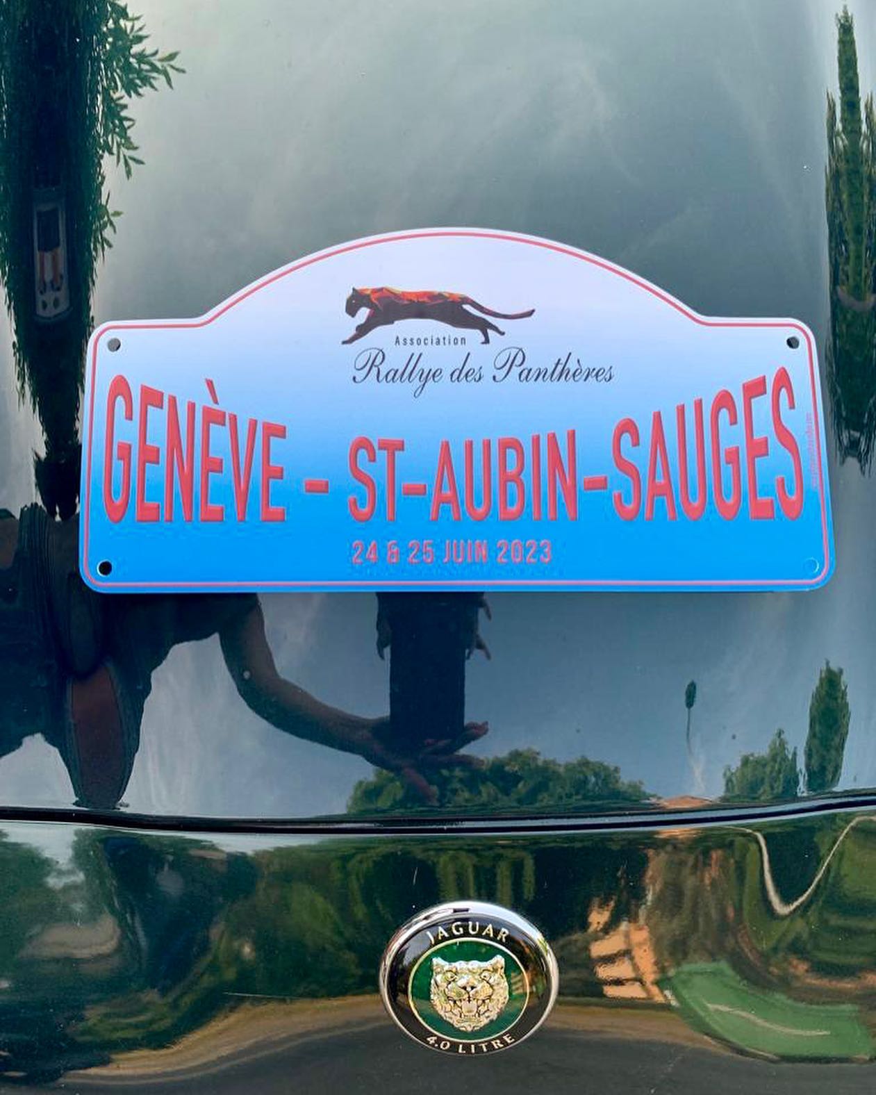 Rallye des Panthères 3eme édition 🐆🏁.
Elles sont belles, belles, belles comme le jour🥰.
.
.
#rallye #rallyegirls #rallyehumanitaire #classiccars #oldtimers #jaguar #morgan #mgb #porshe #triumph #honda #rdp🇨🇭#rallyedespantheres #centreotiumgeneve