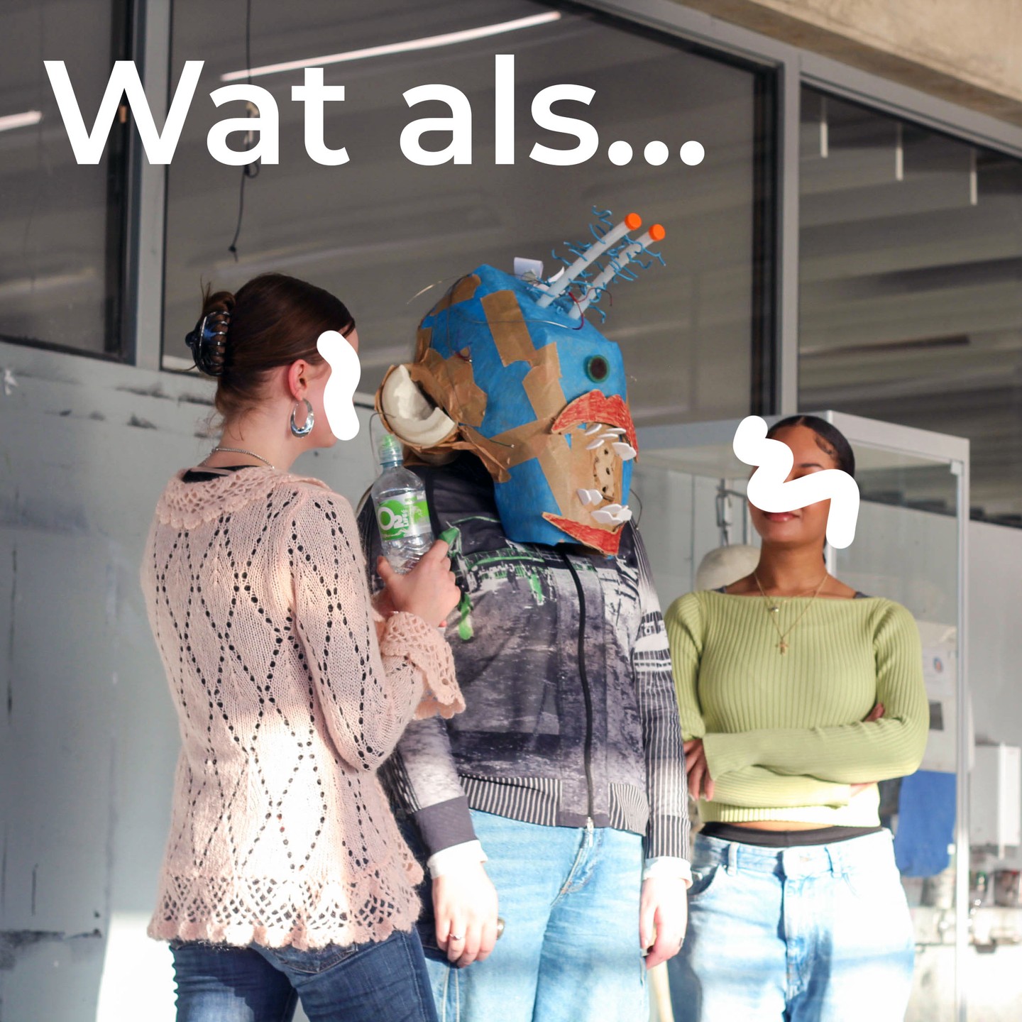 Deze maand gaven we met veel plezier voor de derde keer de workshop "wat als... materialen in de toekomst" aan de DBKV eerste jaars studenten op ArtEZ.
Ze maakten de gekste dingen in deze 1 daagse workshop! Van klimaat verandering bestendigde mode tot een visualisatie van de toekomstige mens.
Met @dbkv.arnhem op @artezuniversityofthearts
#speculativedesing #arteducation #artandtechnology