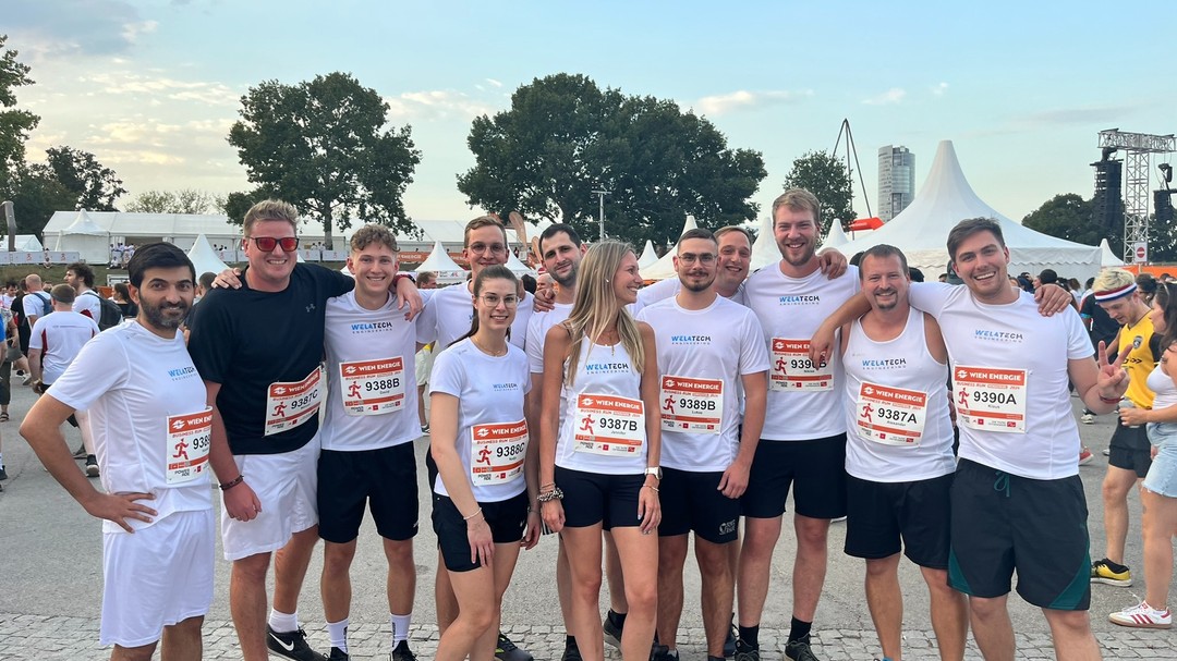 🏃♀️🏃♂️ Mit vier 3er-Teams ging es am Donnerstag, 05.09.2024 beim Wien Energie Business Run 2024 auf der Donauinsel an den Start! 🌟 Neben dem sportlichen Ehrgeiz stand vor allem eines im Mittelpunkt - Gemeinsam einen großartigen Abend zu verbringen! 🍻🎉 Nach dem Lauf wurde die Stadt unsicher gemacht 😎
Ein riesiges Dankeschön an die Geschäftsführung, die uns den Aufenthalt und den unvergesslichen Abend ermöglicht hat! 🙌 #TeamSpirit #BusinessRun #Wien2024 #Danke