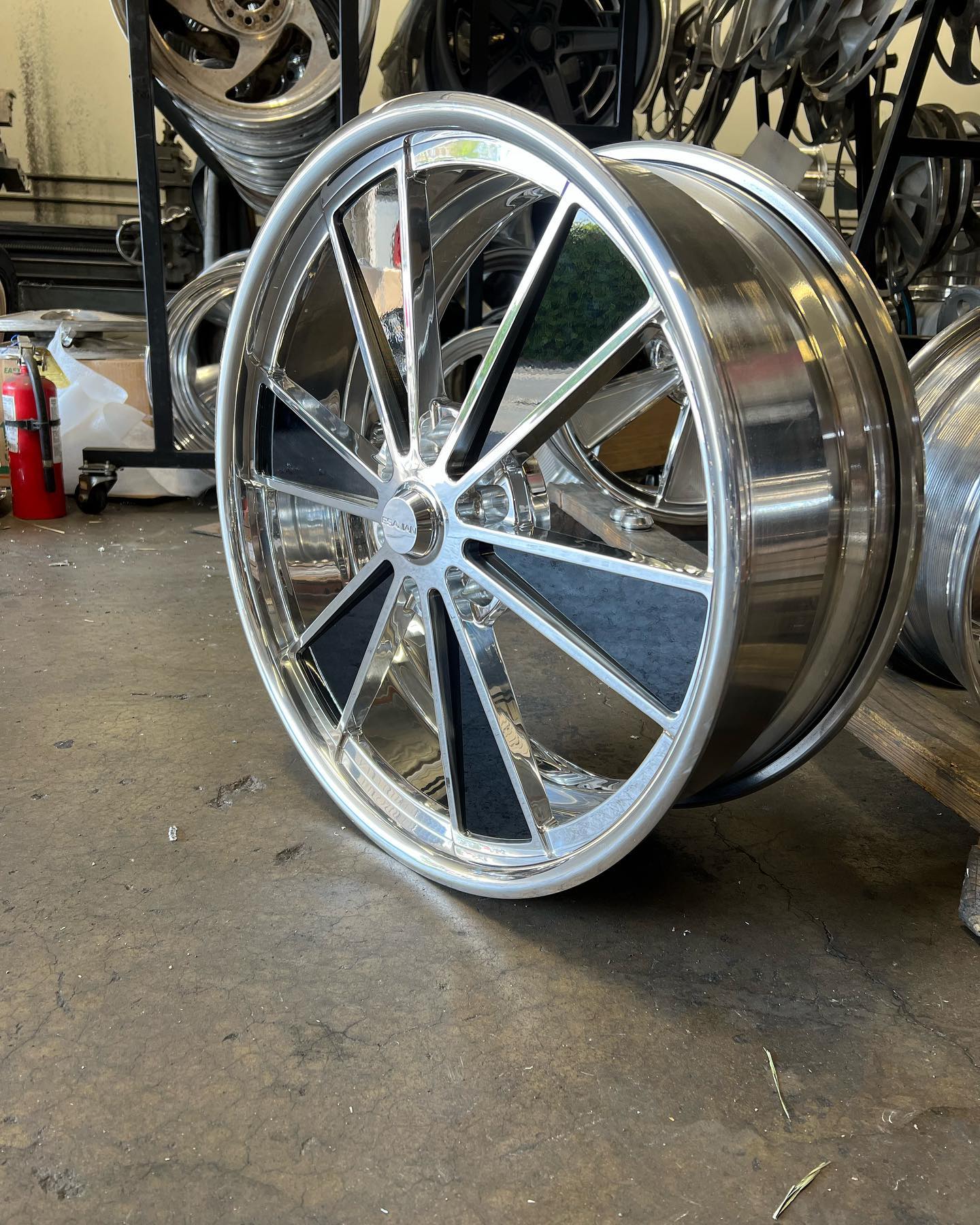 #billetslingshot #6lug #polished #glossblackinserts #22x8.5 just finished