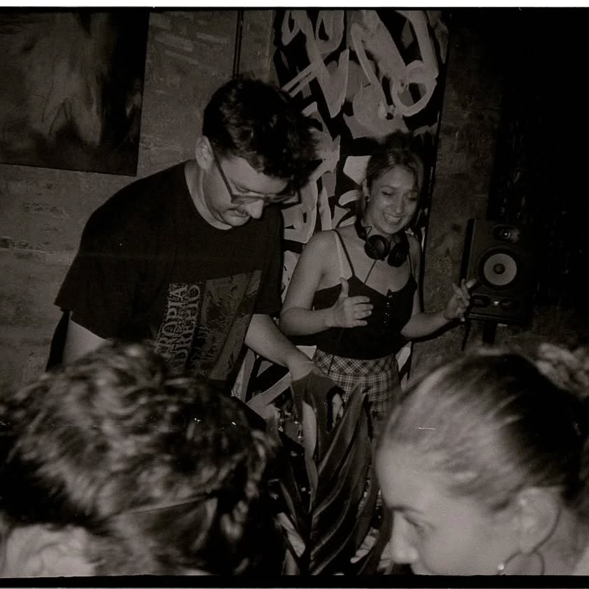 From the last time I dj'd at my gringo @burgerzdestroyerz party w/the king @sgridamusic . Last pic is when the dj booth collapsed under the pogo of Southstar-Miss you. I should do it every weekend
📸 @feliceingombro