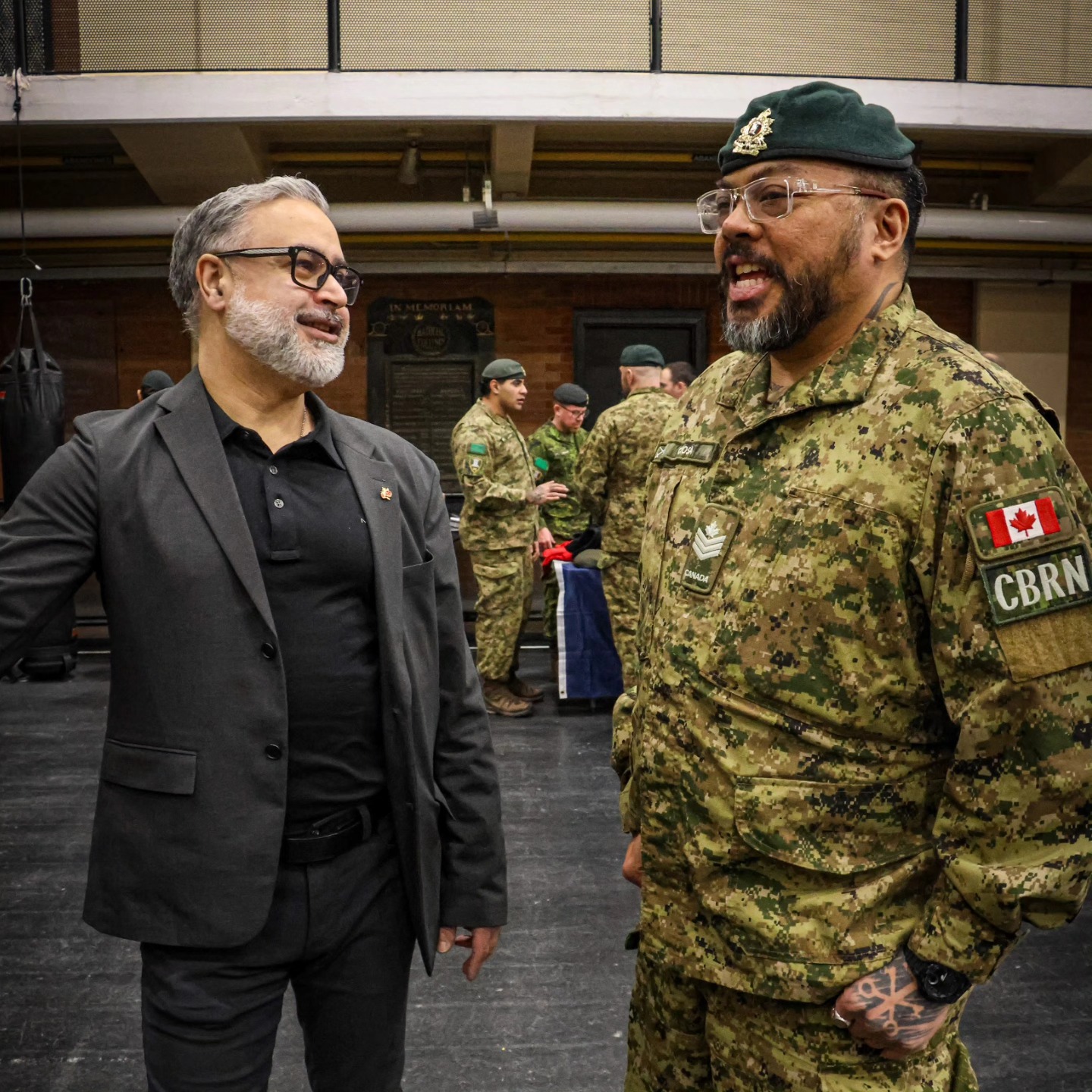 On Thursday 6 March 2025, The Royal Regiment of Canada celebrated its 163rd Regimental Anniversary since its inception.
The unit conducted a history lesson, had a professional development presentation from veterans of Operation IMPACT, saw members of the Regimental Association receive their Regimental challenge coin, and concluded the night with cake provided by the Regimental Association.
The unit traces its Regimental history to the 10th Battalion, which was formed on 14 March 1862, and later renamed The 10th Battalion Royal Grenadiers. In 1936, The Royal Grenadiers amalgamated with the 3rd Battalion Toronto Regiment to form The Royal Regiment of Toronto Grenadiers. In 1939, the unit was renamed to its current name, The Royal Regiment of Canada.
Would you like to know more?
https://linktr.ee/royalregimentofcanada
📸 Cpl R. Surphlis
Le jeudi 6 mars 2025, le Royal Regiment of Canada a célébré son 163e anniversaire régimentaire depuis sa création.
L'unité a donné une leçon d'histoire, assisté à une présentation de perfectionnement professionnel donnée par des vétérans de l'opération IMPACT, assisté à la remise de la médaille du défi régimentaire aux membres de l'Association régimentaire et conclu la soirée avec un gâteau offert par l'Association régimentaire.
L'histoire régimentaire de l'unité remonte au 10e Bataillon, formé le 14 mars 1862 et rebaptisé plus tard le 10e Bataillon des Royal Grenadiers. En 1936, les Royal Grenadiers ont fusionné avec le 3e Bataillon du Toronto Regiment pour former le Royal Regiment of Toronto Grenadiers. En 1939, l'unité a été rebaptisée sous son nom actuel, le Royal Regiment of Canada.
Vous souhaitez en savoir plus ?
https://linktr.ee/royalregimentofcanada
#CanadianArmy #CanadianForces #CAF #soldier #IchDien #ReadyAyeReady #StrongProudReady #FortFierPrêt