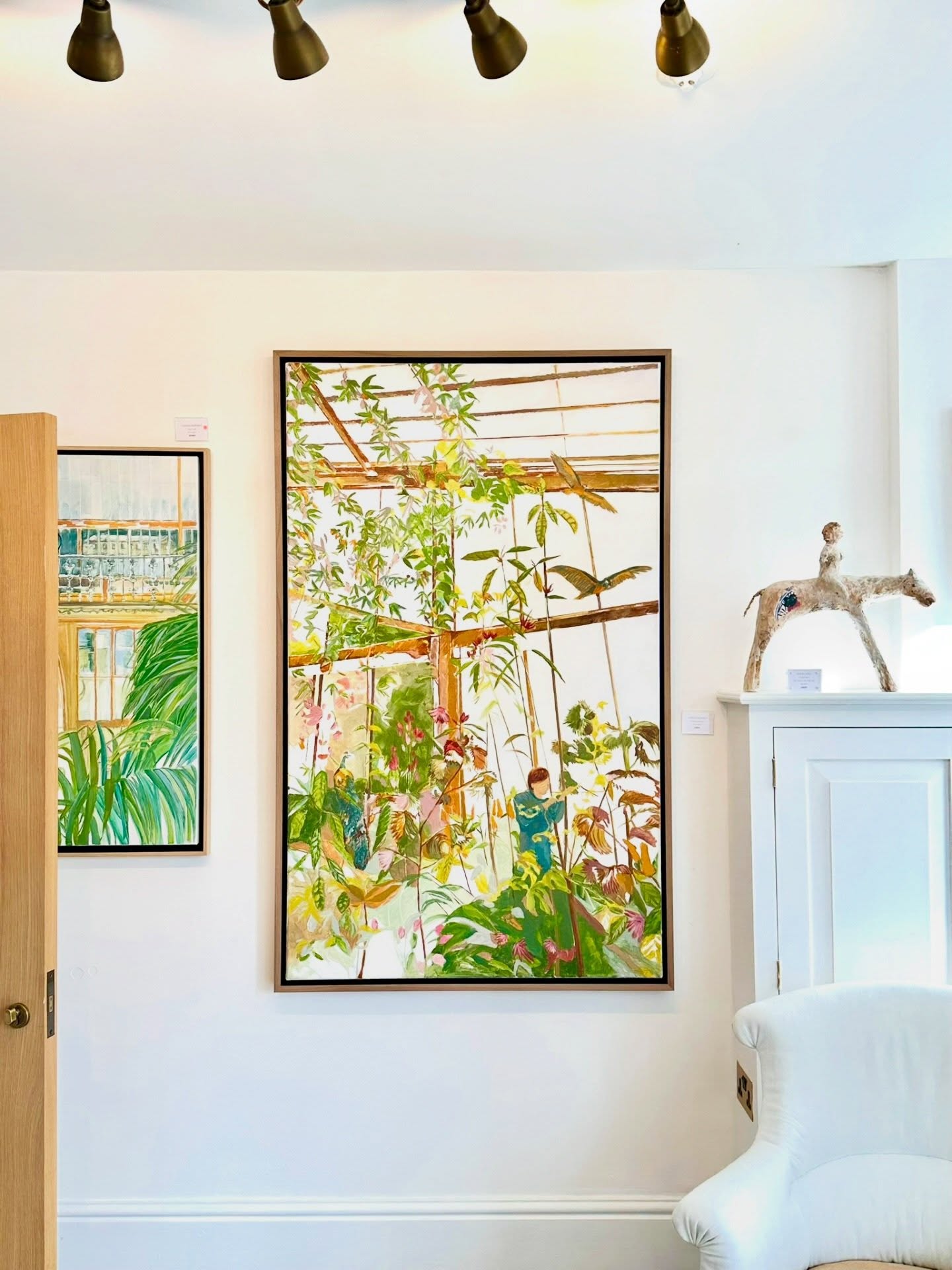 Spring is here ! 😊🌷🐣🐝🐥🐛
« Underneath passion flower » 2024, 150x80cm. Private collection.
#artgallery #collector #artcollector #artcollection #spring2026