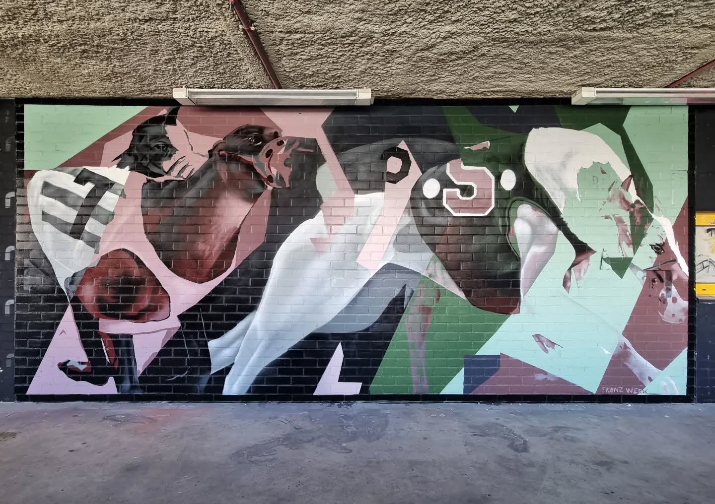 Greyhounds beim @blendfestival
mit @graff.funk und @loopcolorsgermany.
Wieder ein romantisches Wochenende mit @gosp_ds gehabt und tolle Leute kennen gelernt.
Vielen Dank an Uli und sein Team, sowie Markus!